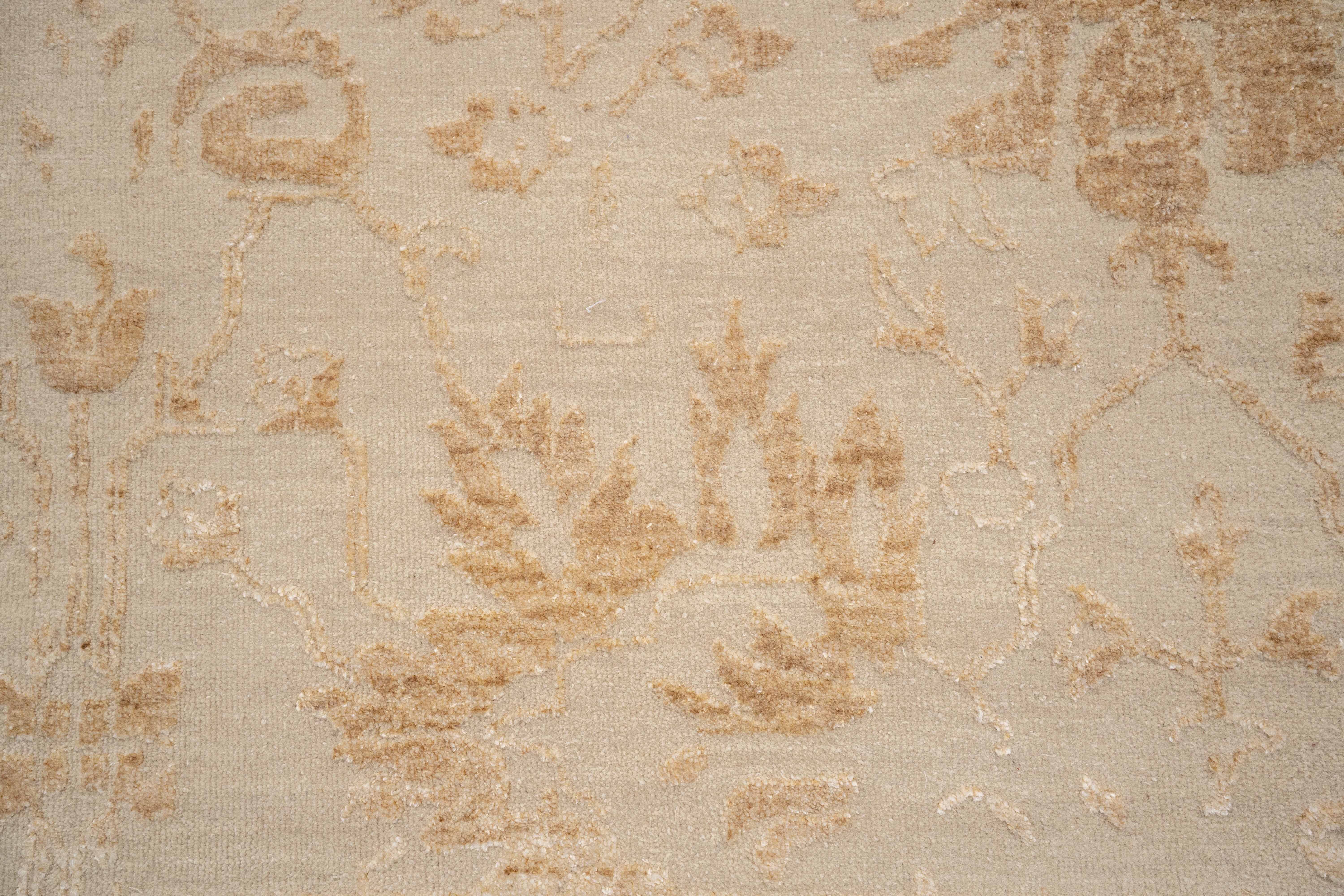 Handknotted Carpet  DIA- 992 VASE 3, Dark Vanilla & French Beige