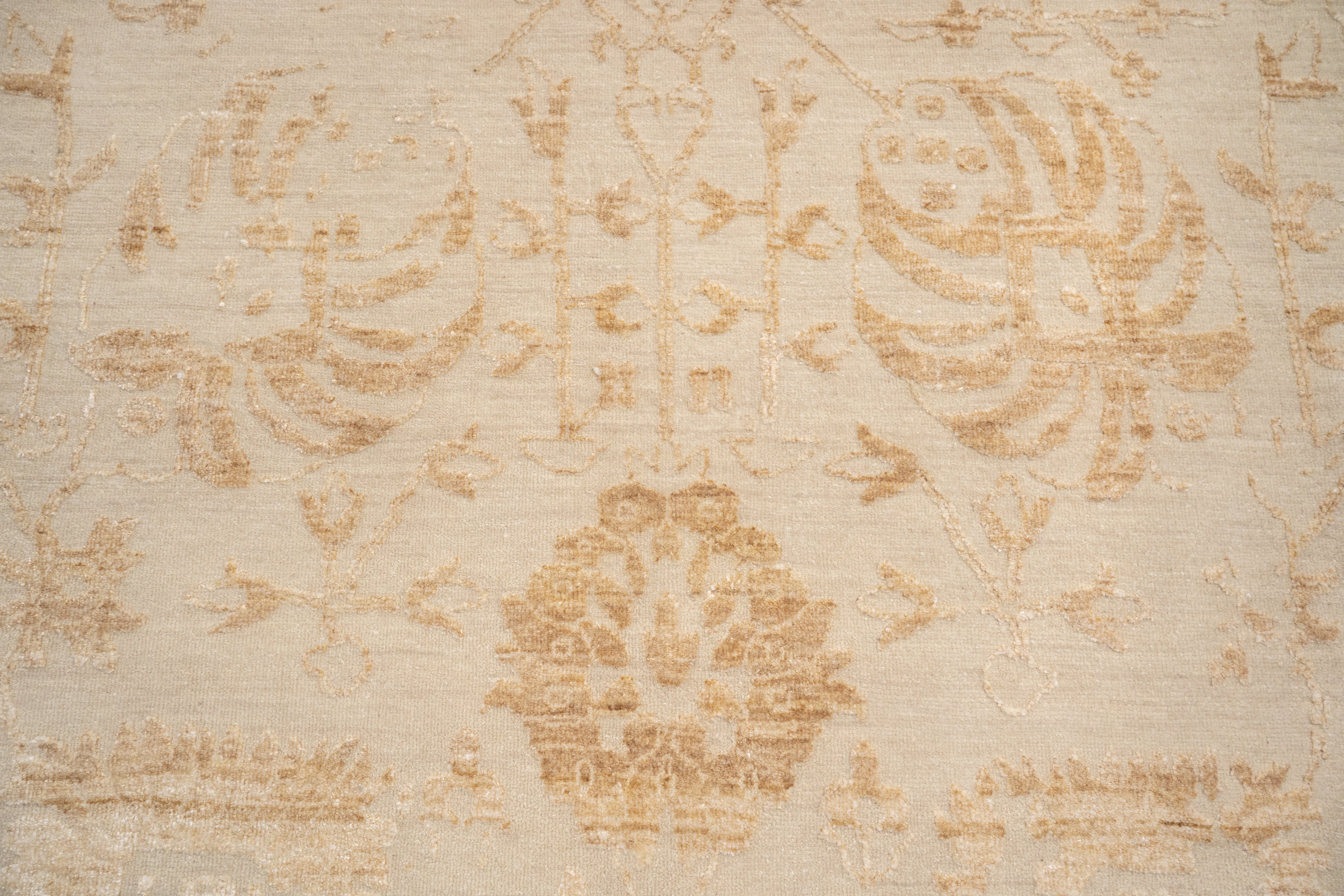 Handknotted Carpet  DIA- 992 VASE 3, Dark Vanilla & French Beige