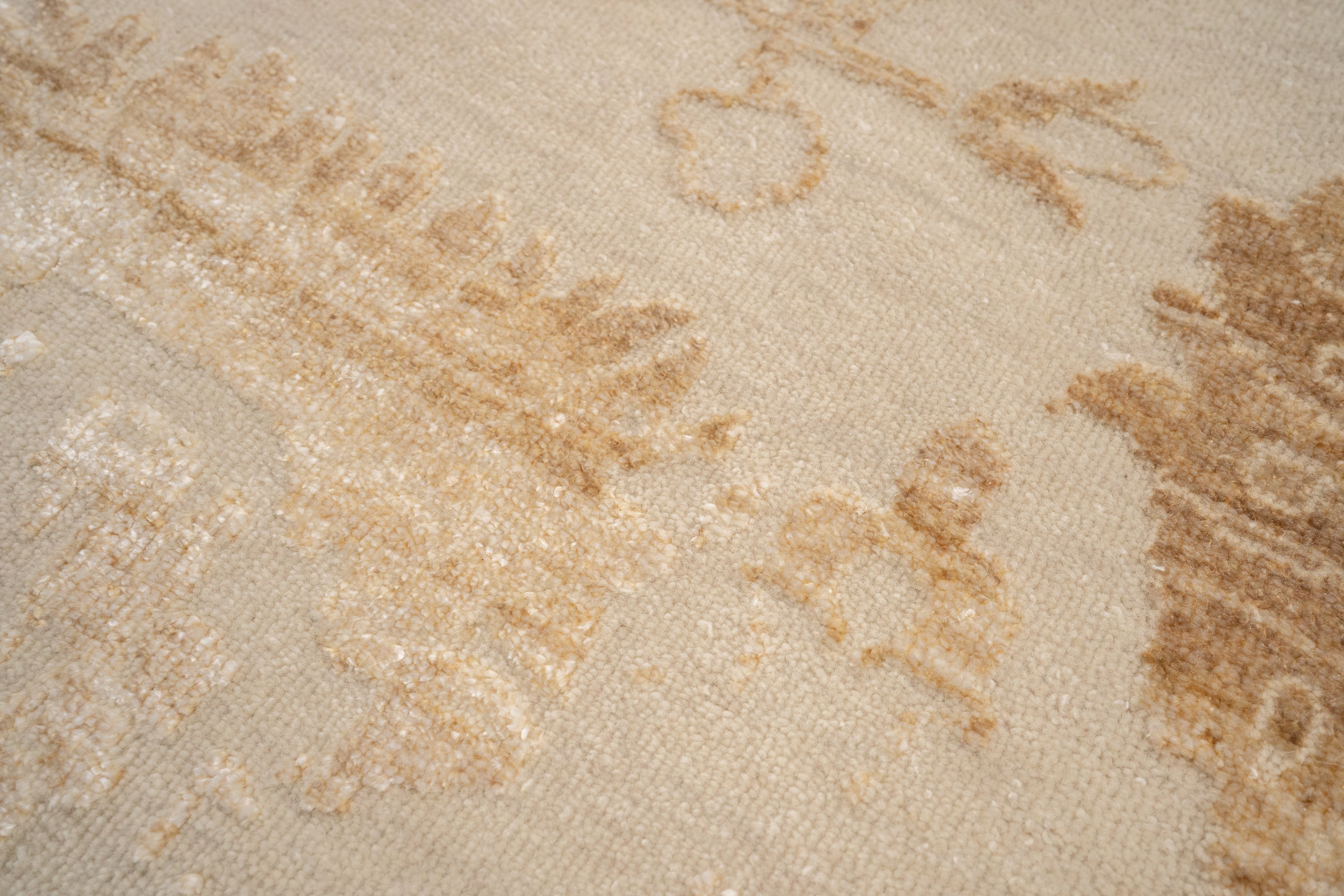 Handknotted Carpet  DIA- 992 VASE 3, Dark Vanilla & French Beige