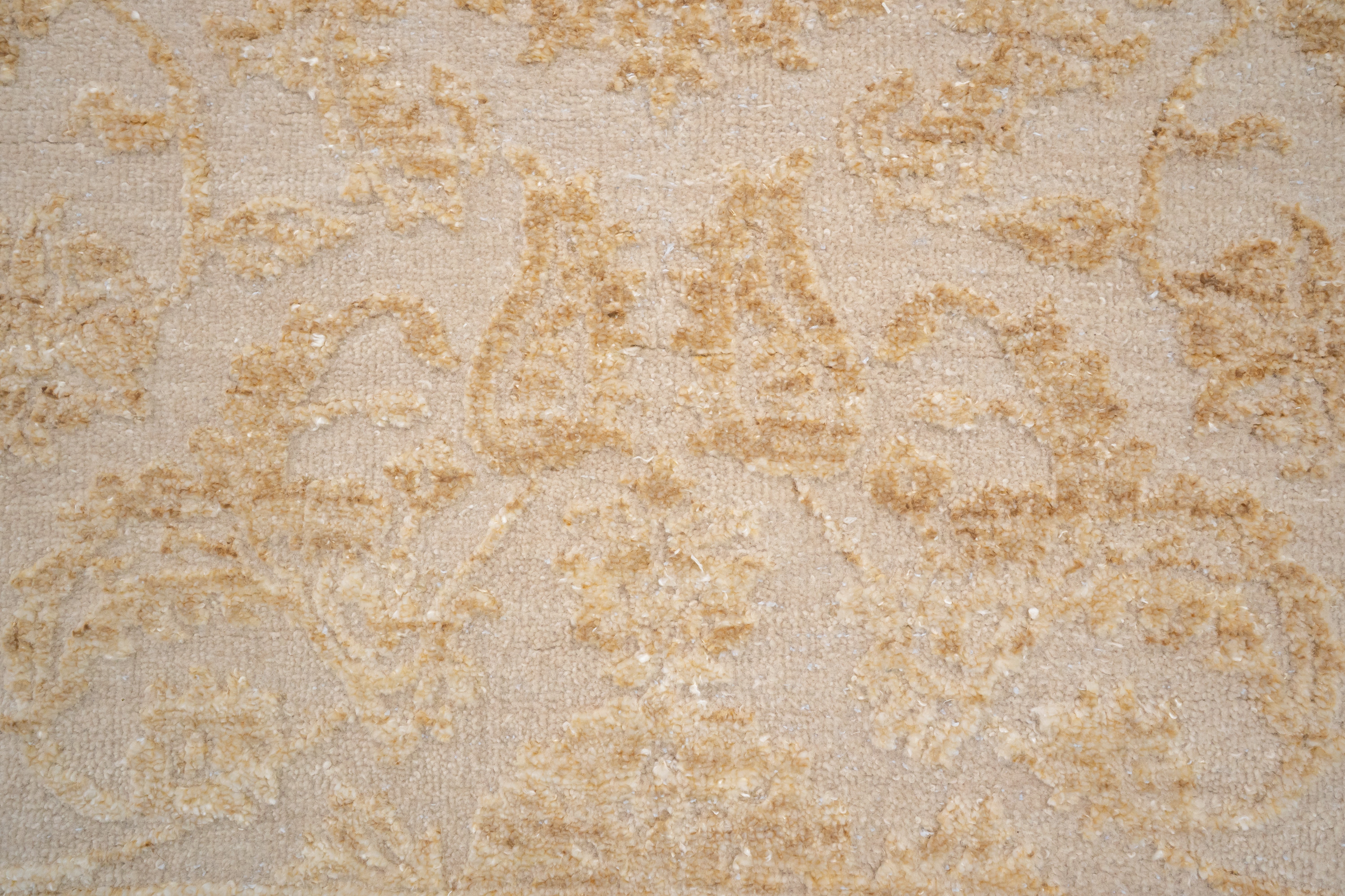 Handknotted Rug  DIA- 998 JK-A Dust Storm & Tan (Crayola)