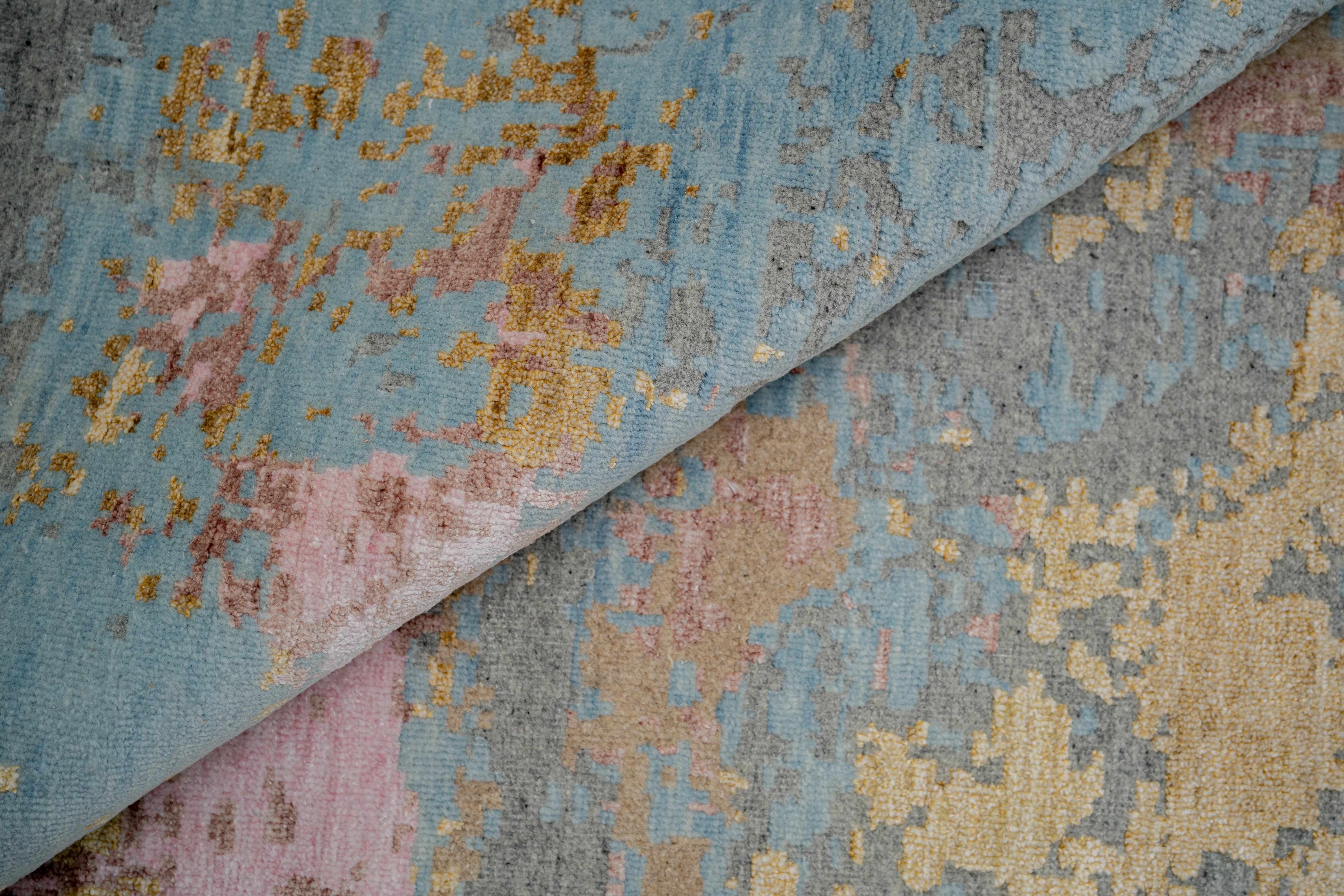 Abstract Design  Handknotted Carpet DIA- 10 GALAXY