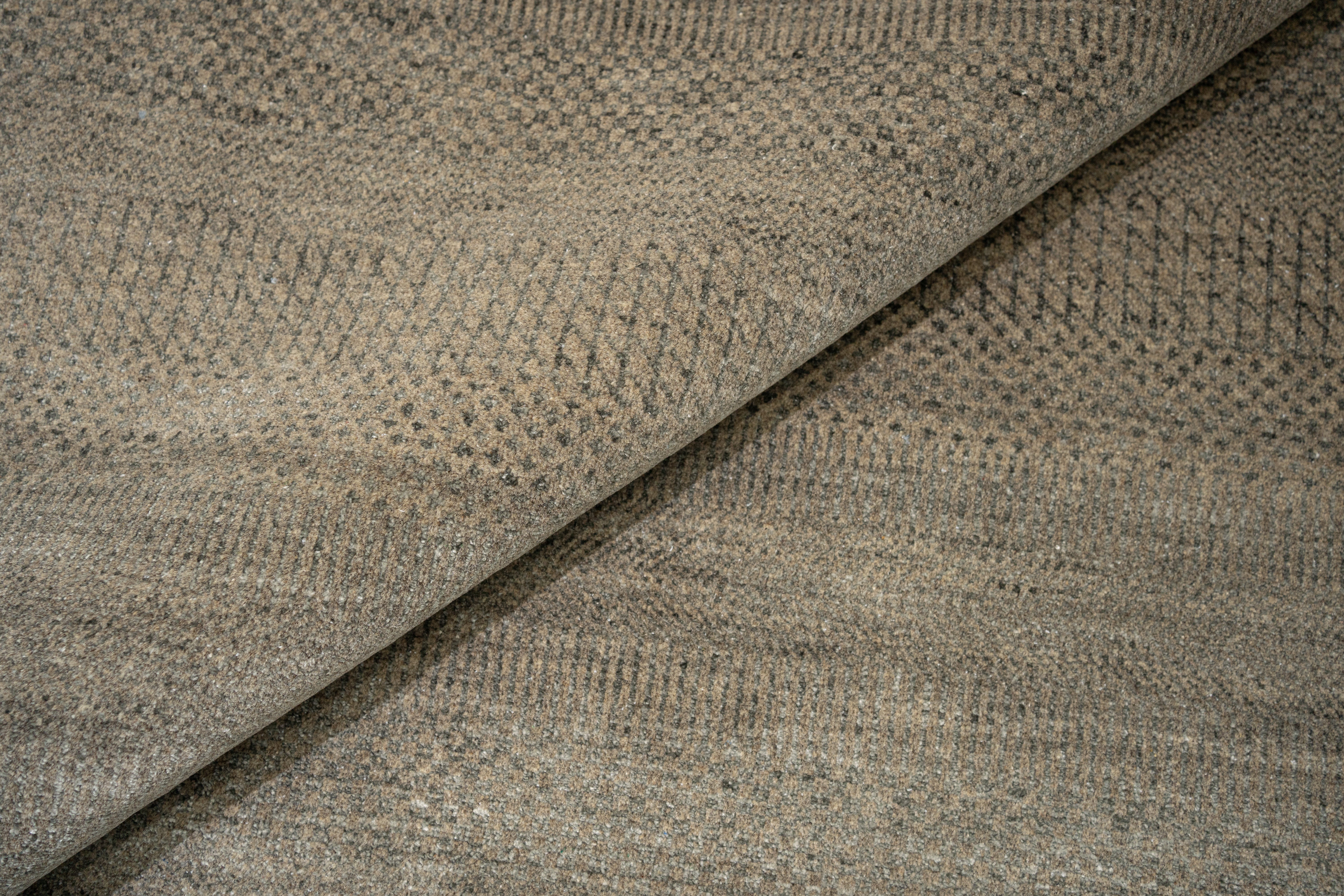 Handknotted Carpet DIA- 1632 MCN