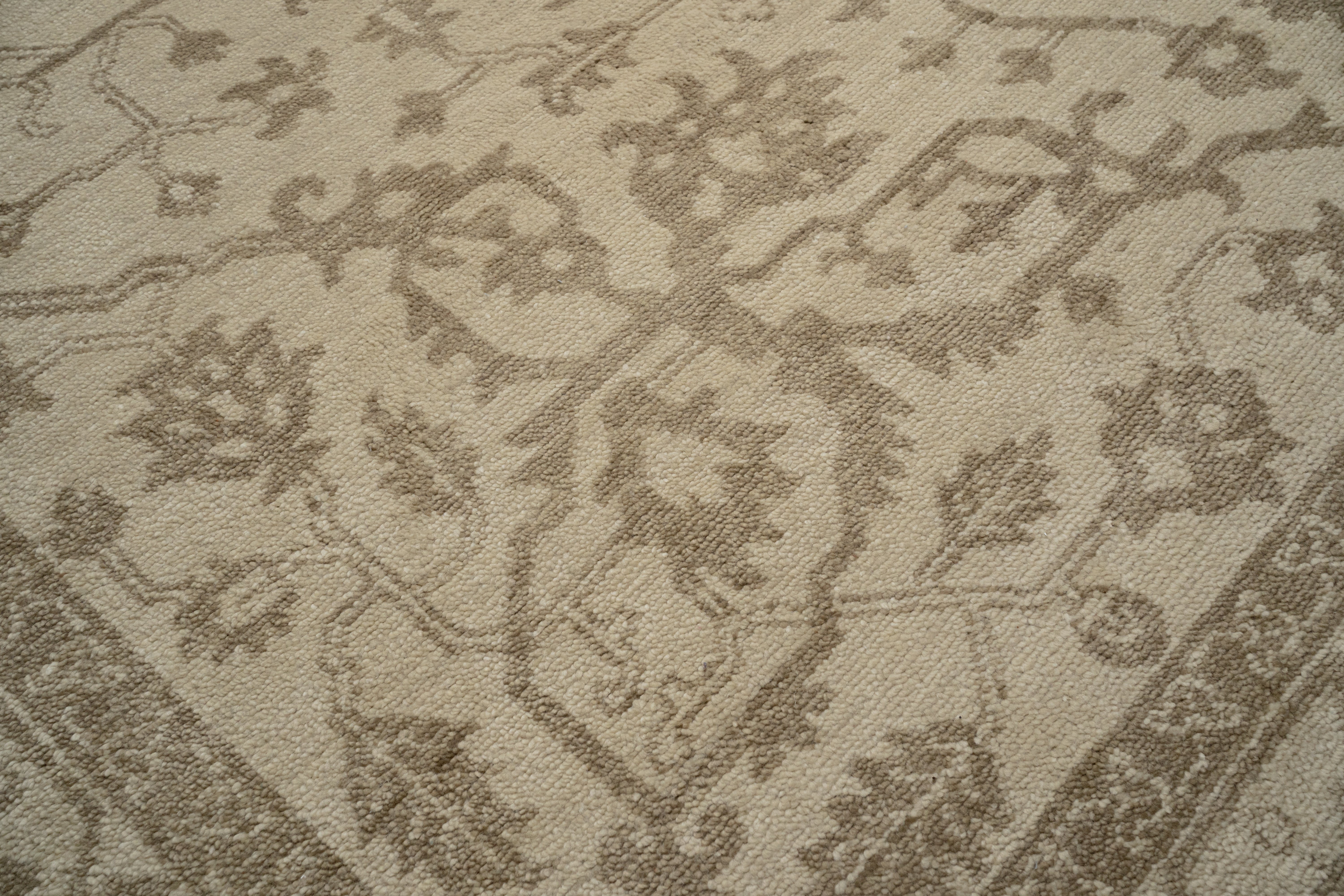 Handknotted Carpet DIA- 1865