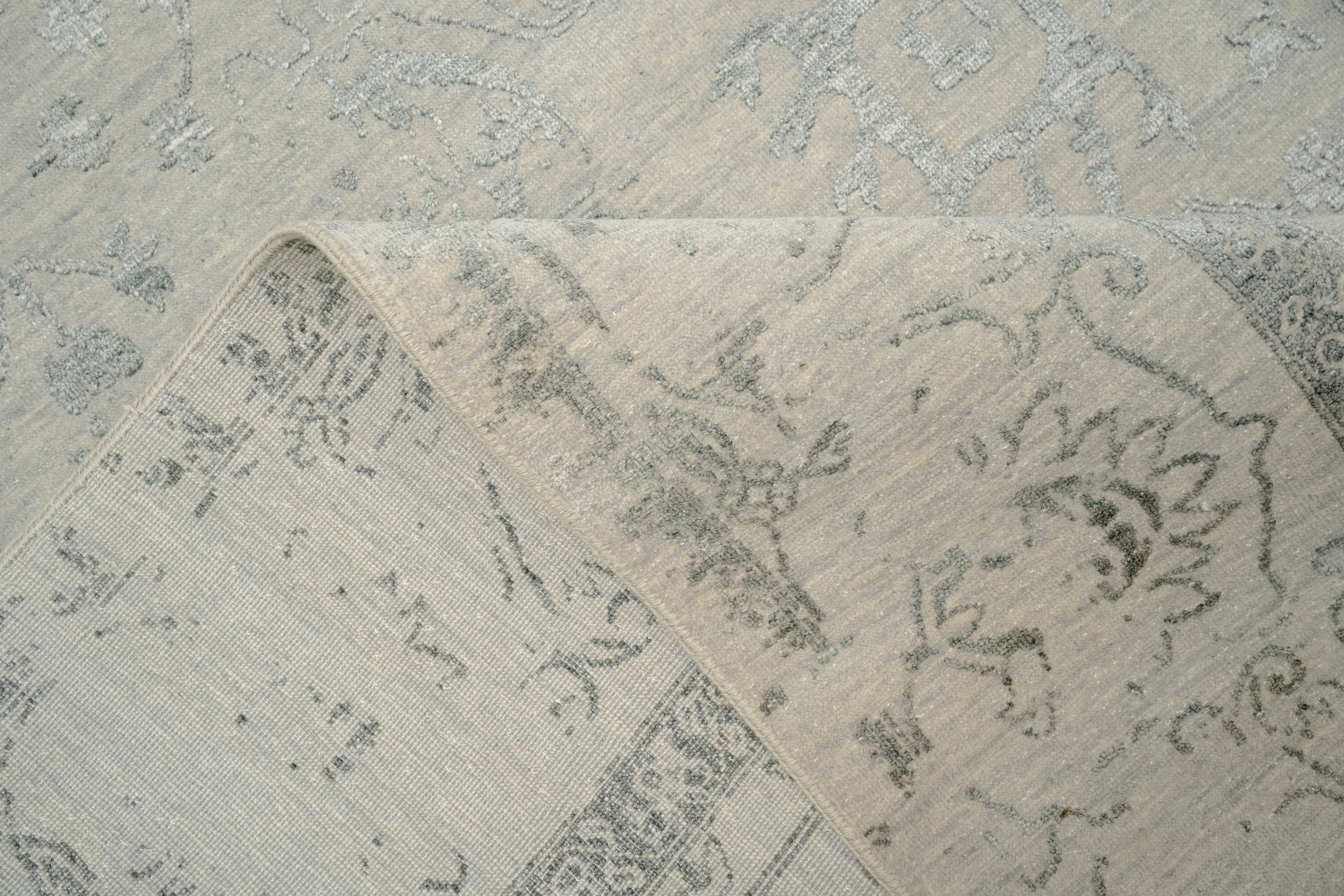 Handknotted Modern Carpet DIA- 3206 VASE 3