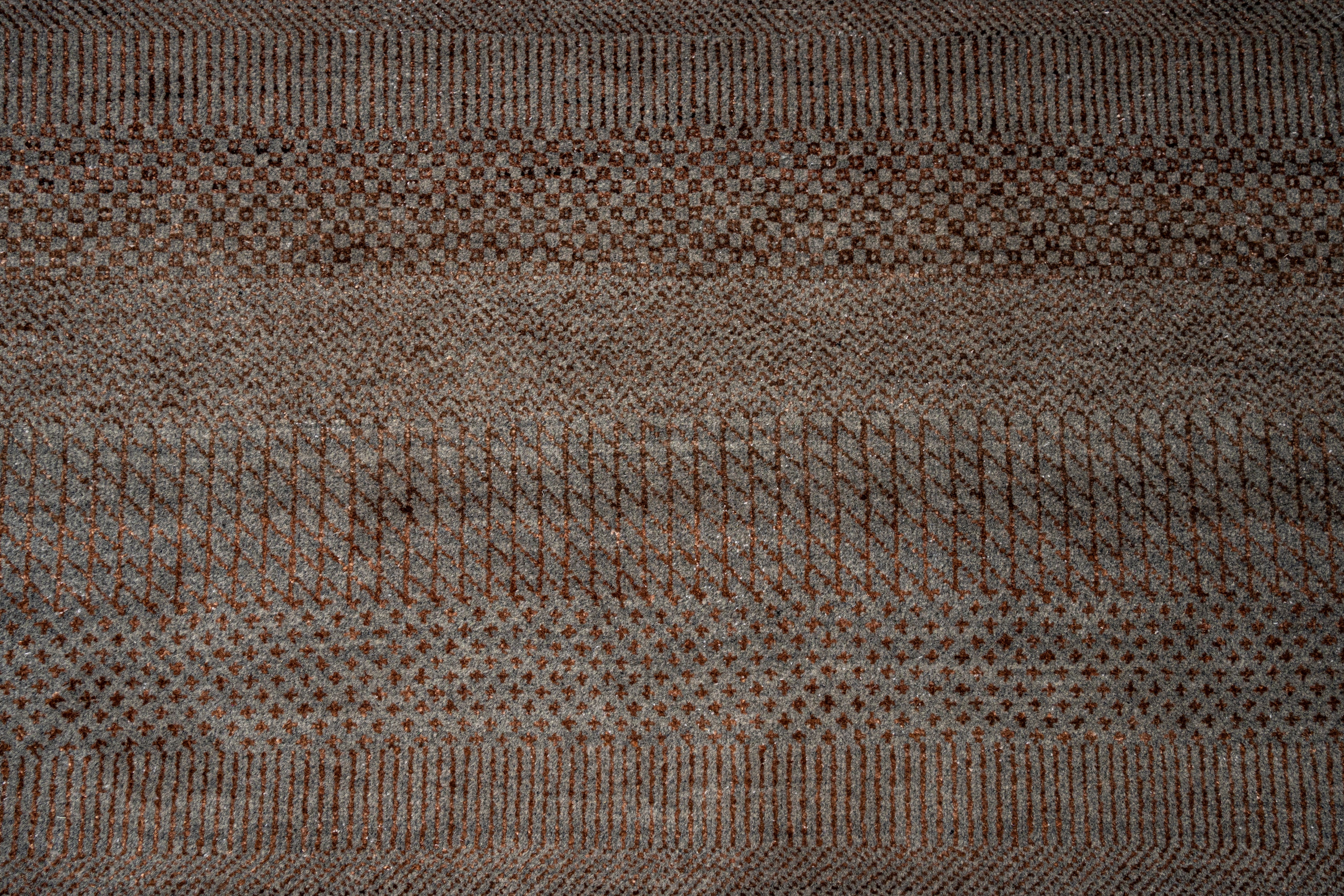 Handknotted Carpet DIA- 340 MCN
