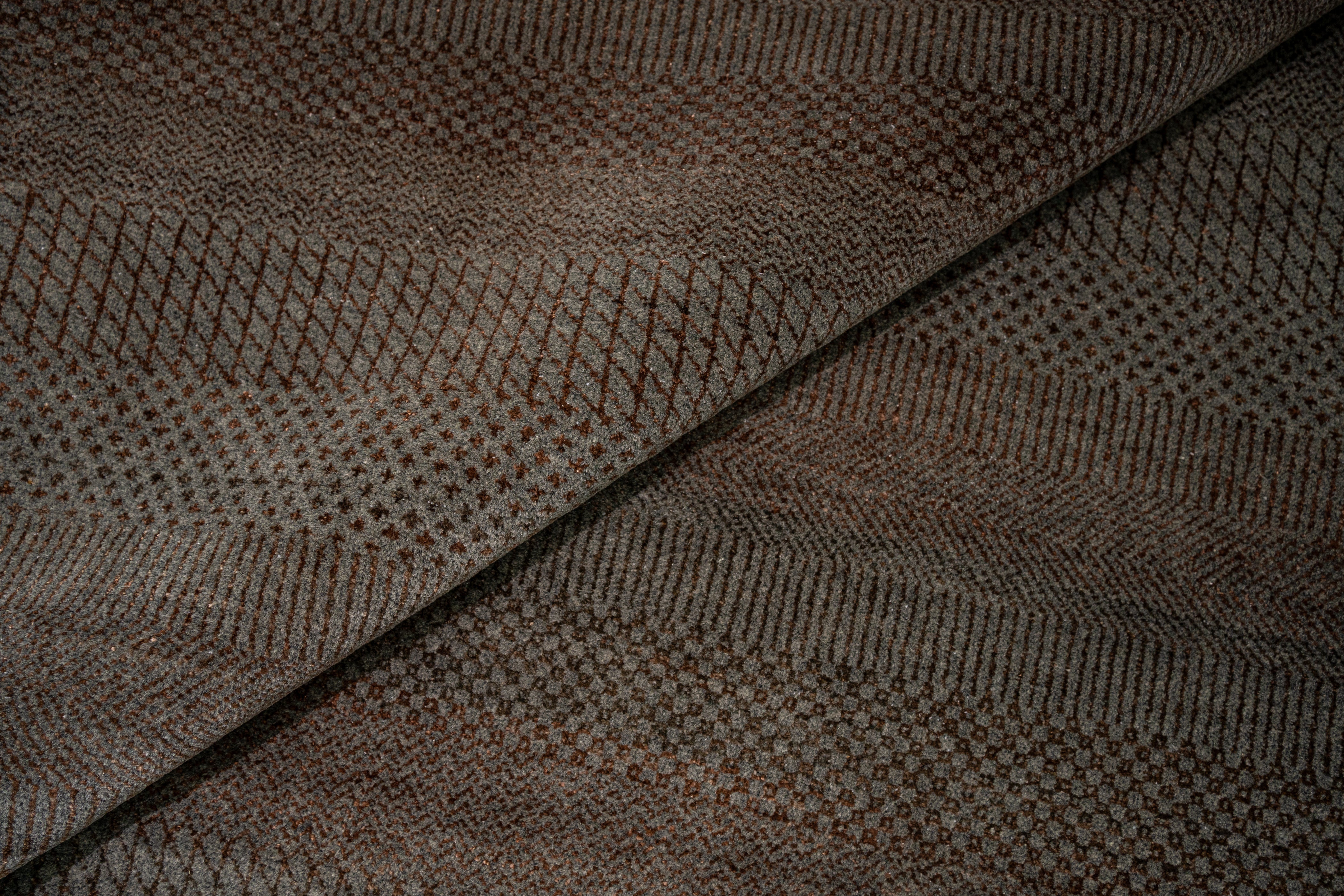 Handknotted Carpet DIA- 340 MCN