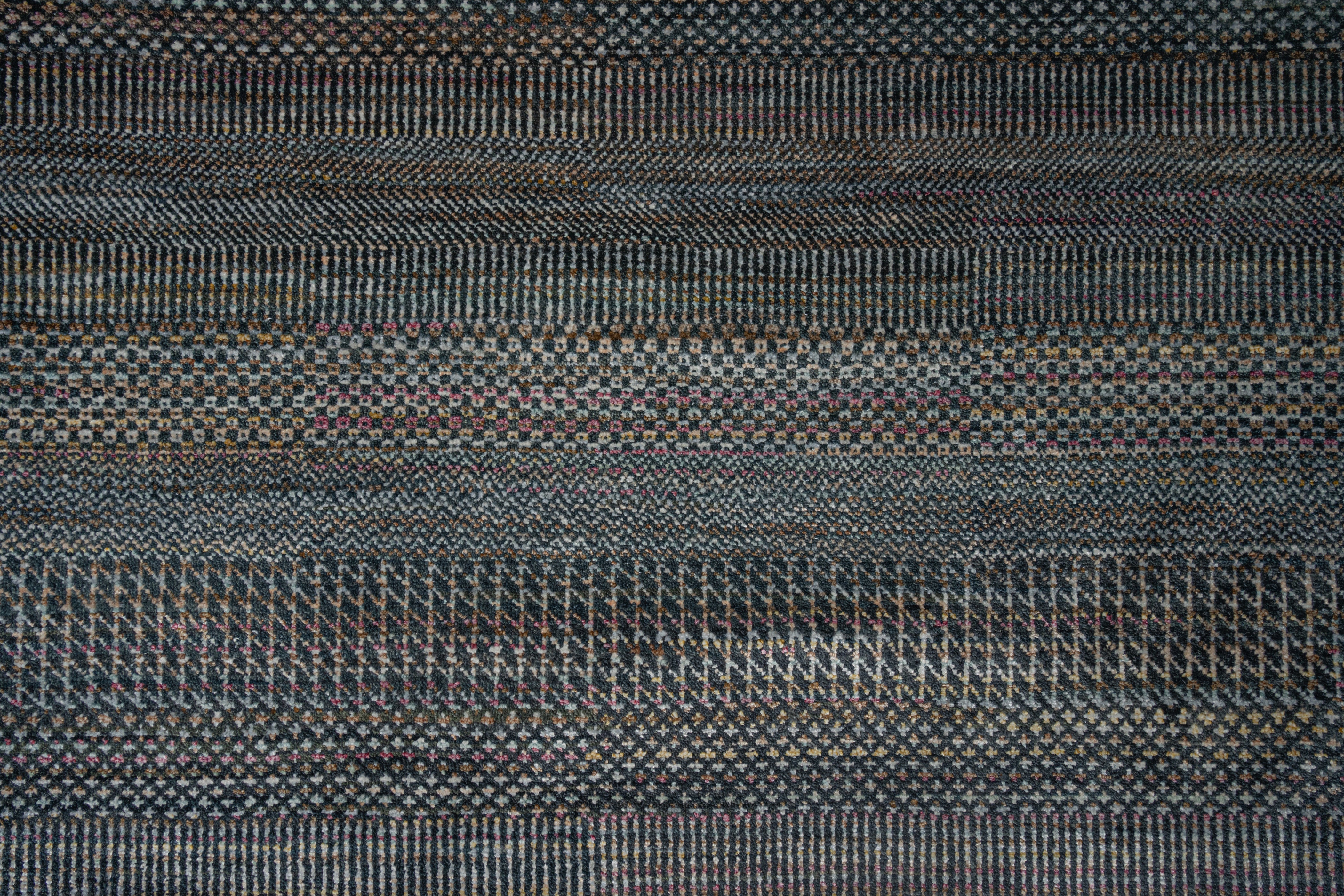 Handknotted Carpet DIA- 837 MCN