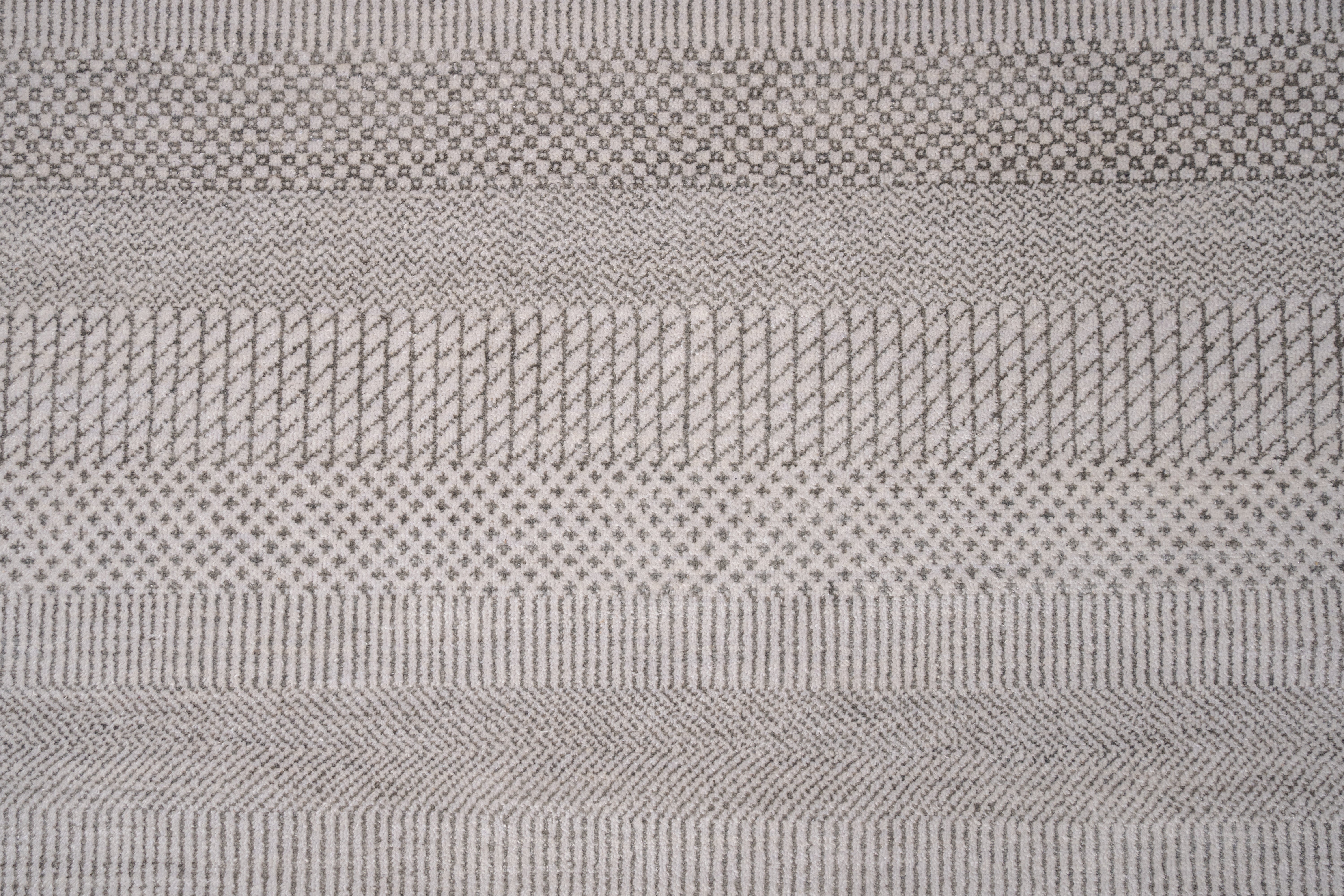 Handknotted Carpet DIA- 926 MCN
