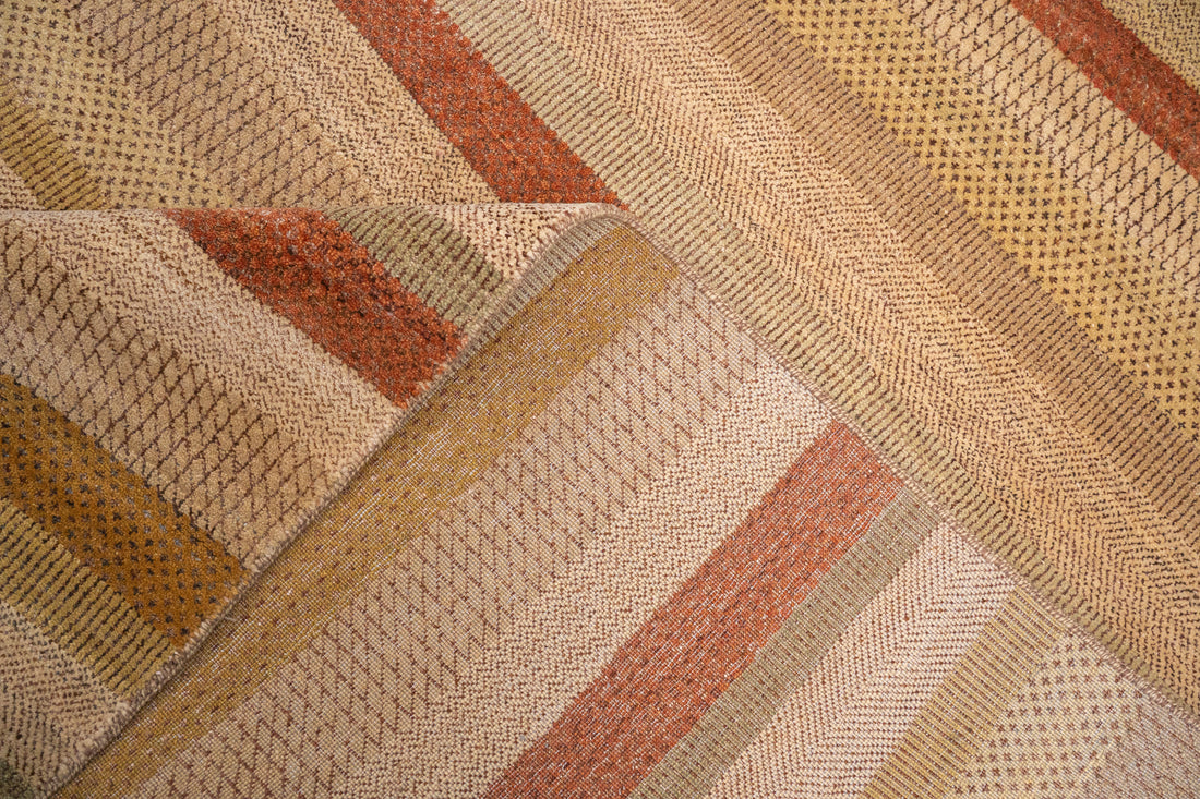 Handknotted Carpet DIA- 1091 MCN,  NAtural & Multi