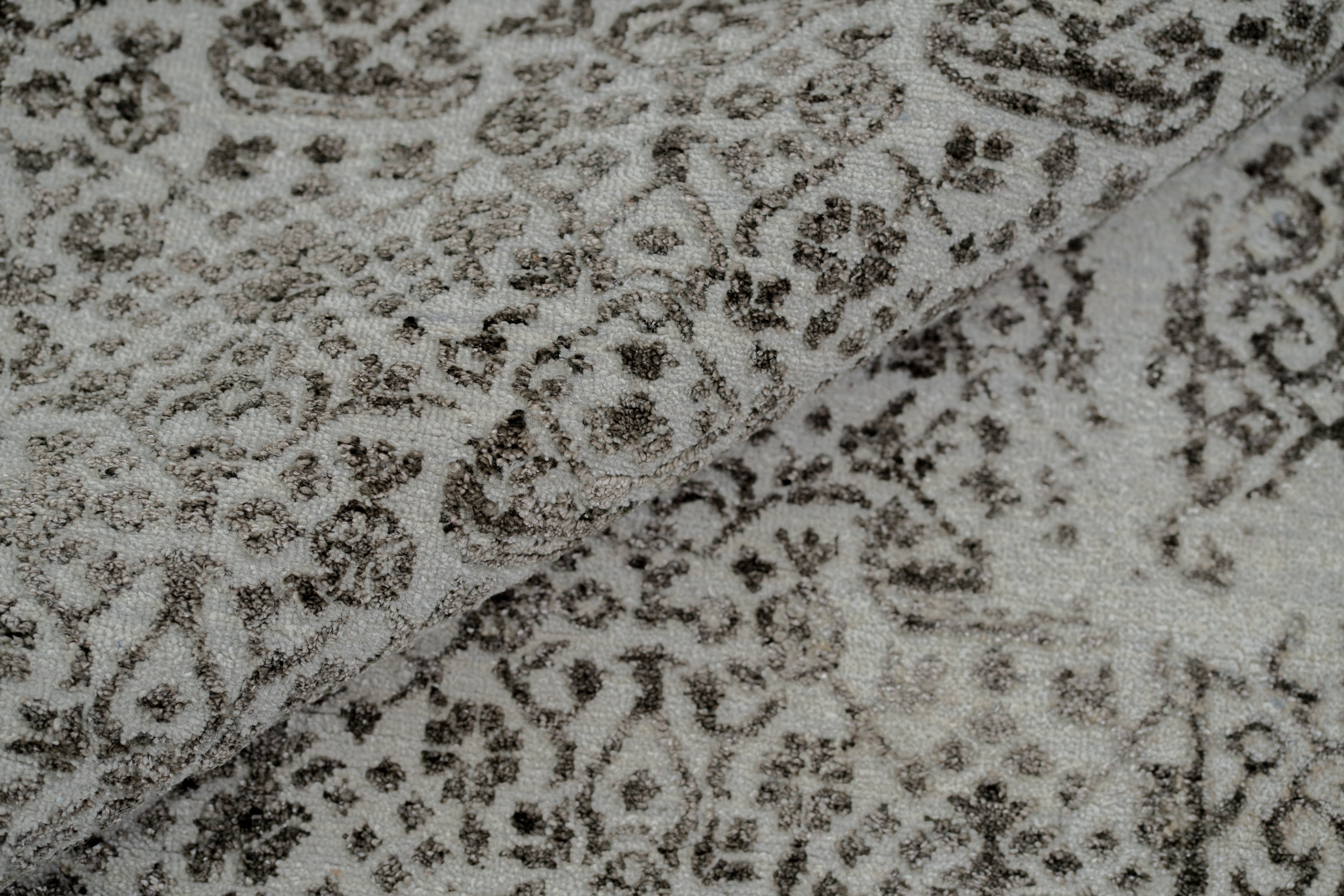 Handknotted Modern Carpet DIA- 85