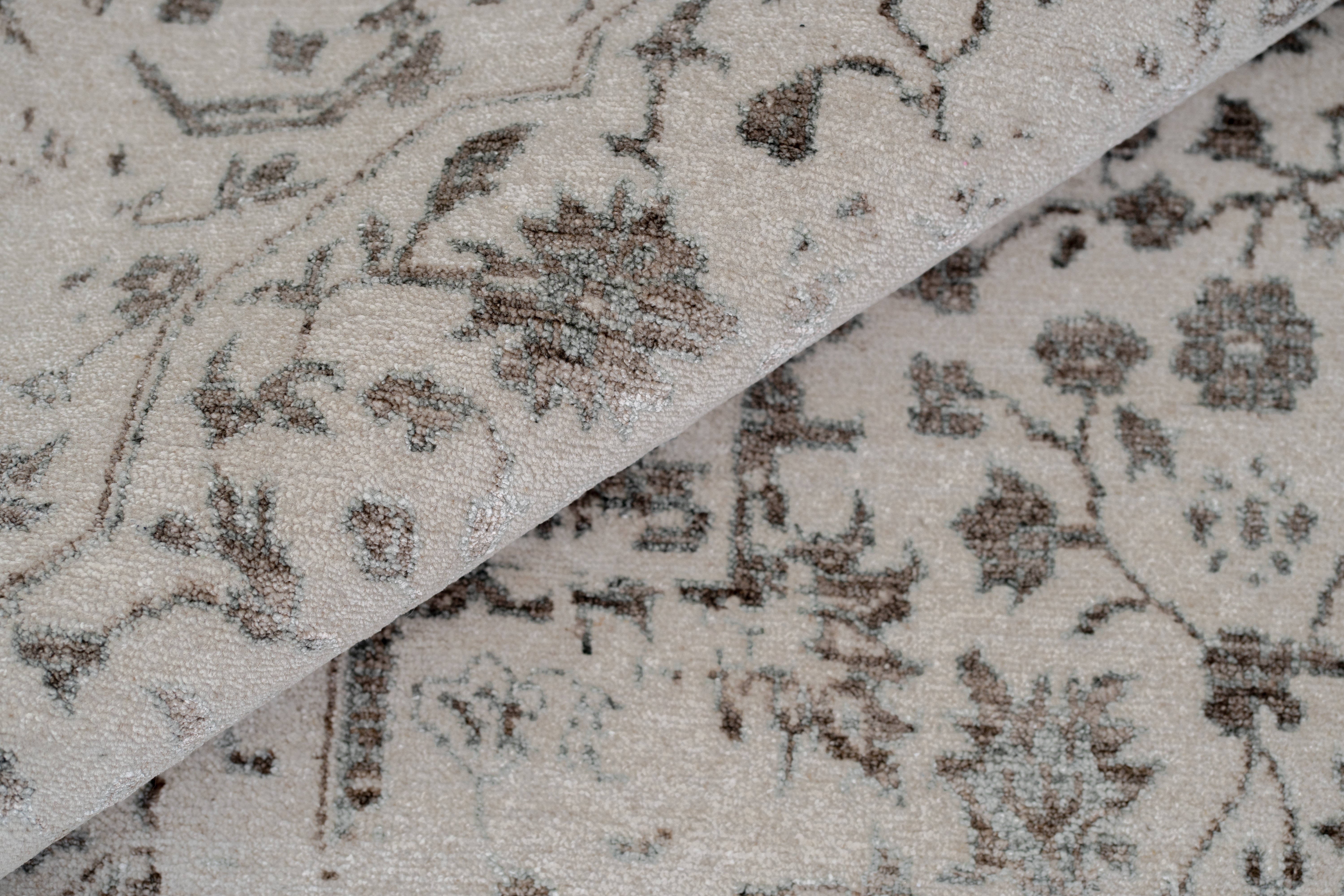 Handknotted Modern Carpet DIA- 369 SERAPI