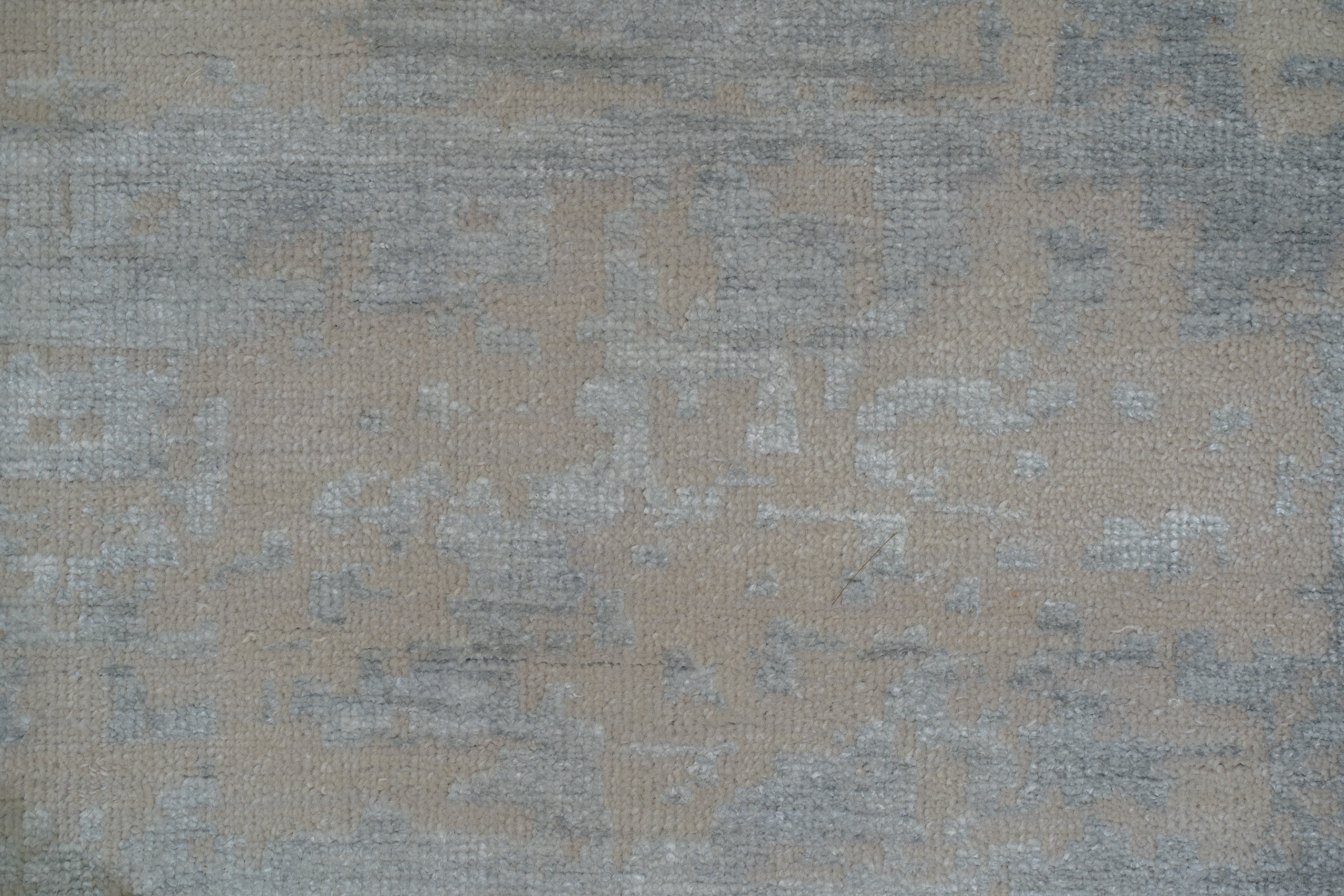 Abstract Design  Handknotted Carpet DIA- 50
