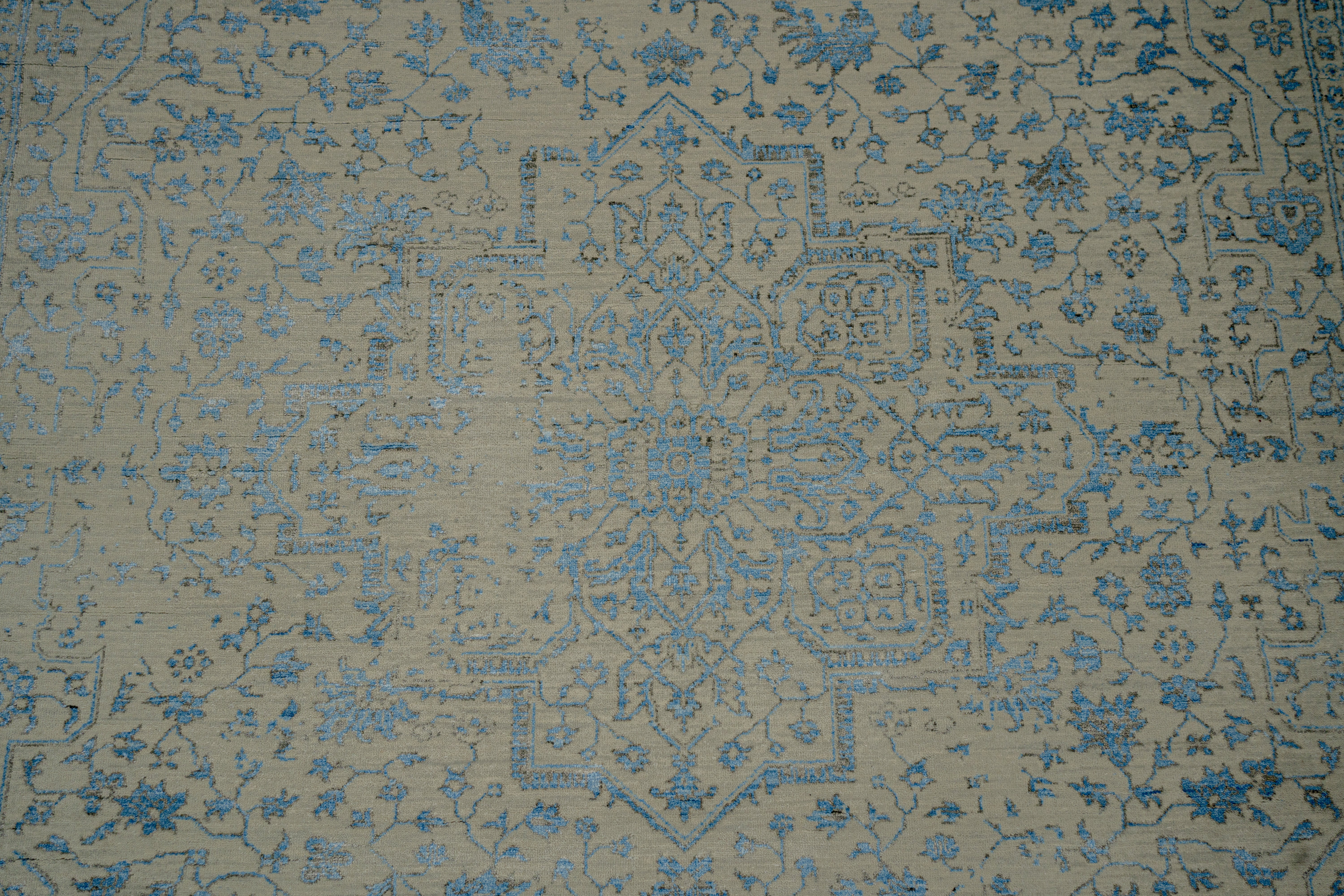 Handknotted Modern Carpet DIA- 1050 SERAPI