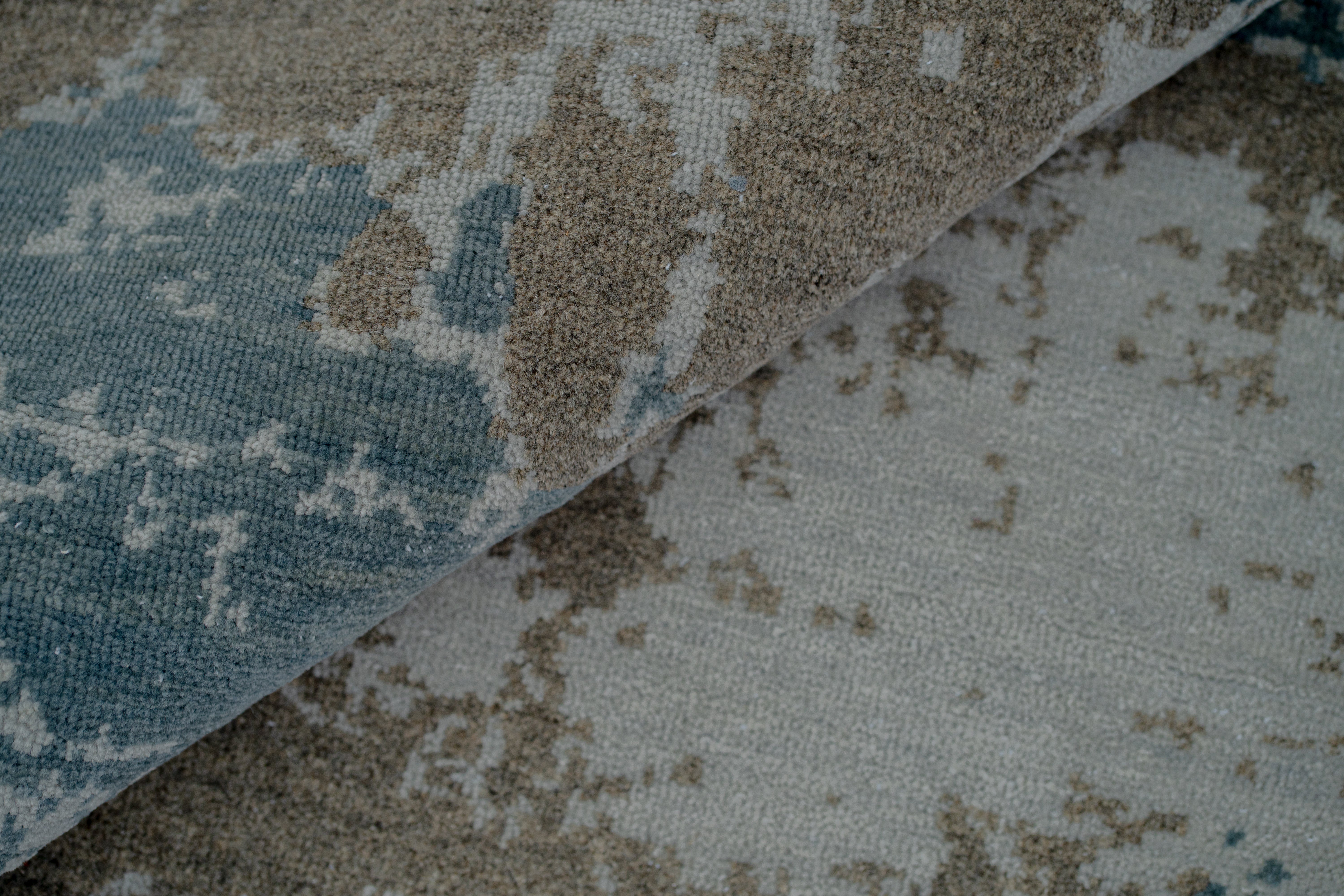 Abstact Design Handknotted Carpet DIA- 1658