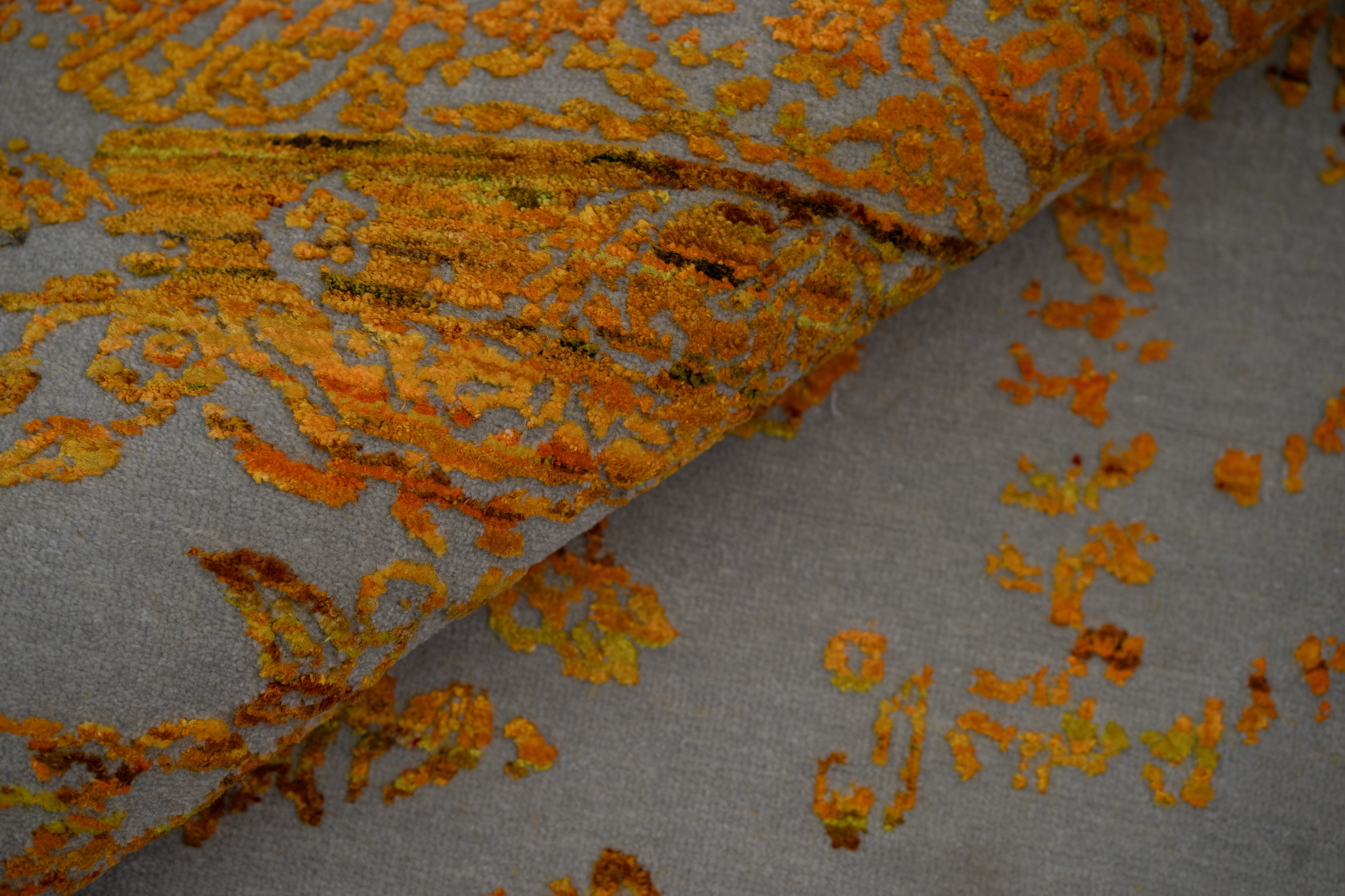 Handknotted Modern Carpet DIA- 546 JK ROUND