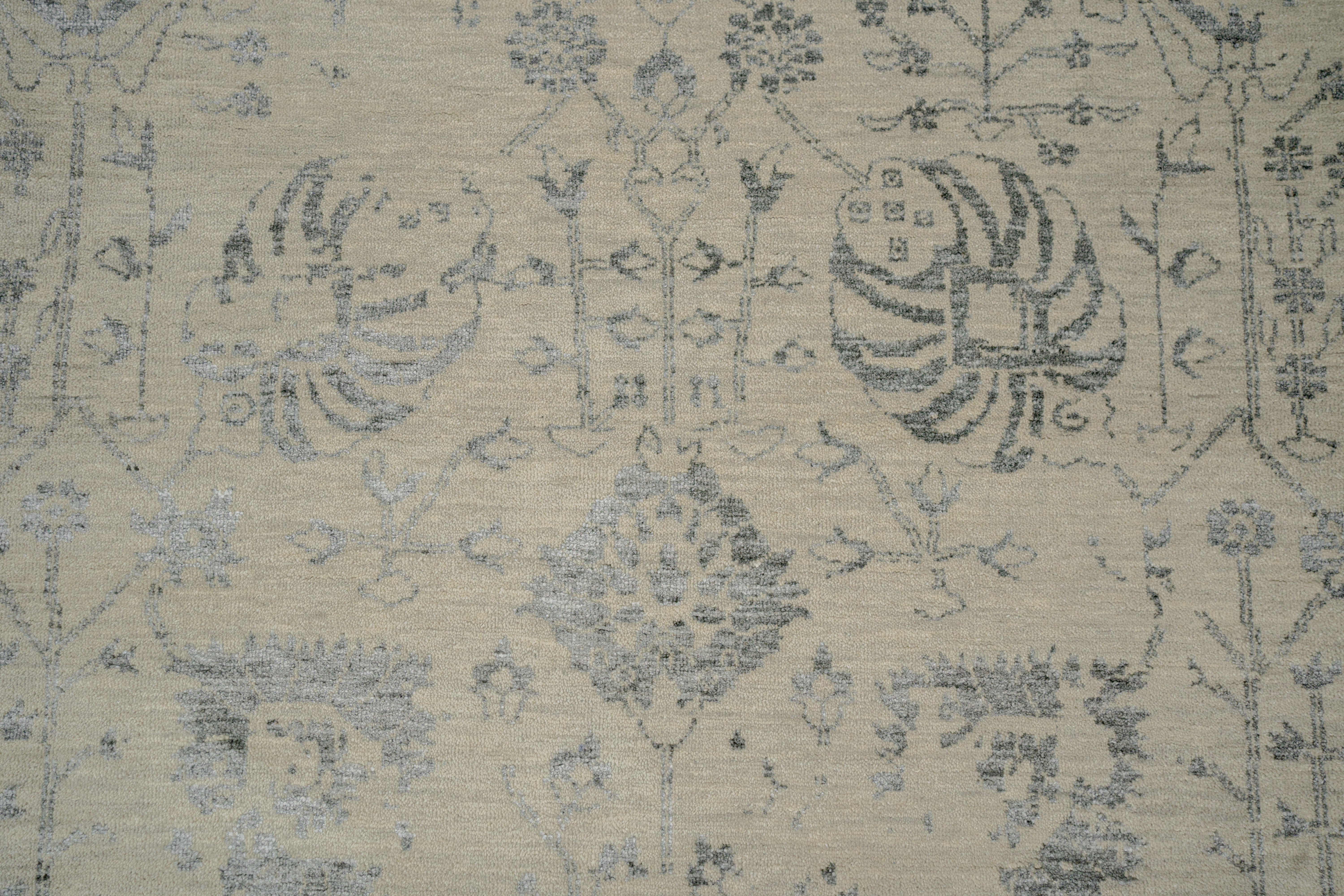 Handknotted Modern Carpet DIA- 657 VASE 3