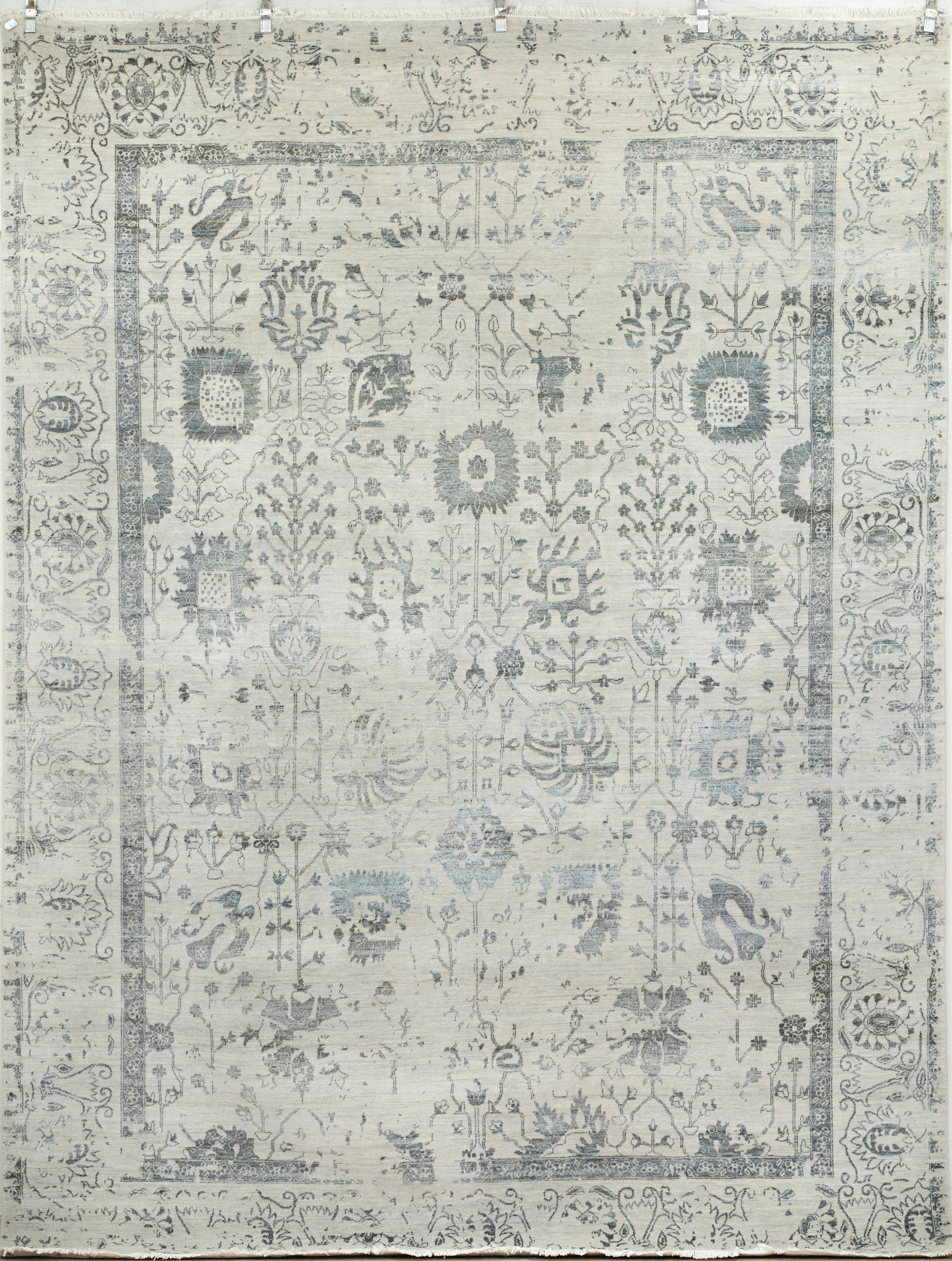 Handknotted Modern Carpet DIA- 1593 VASE 3