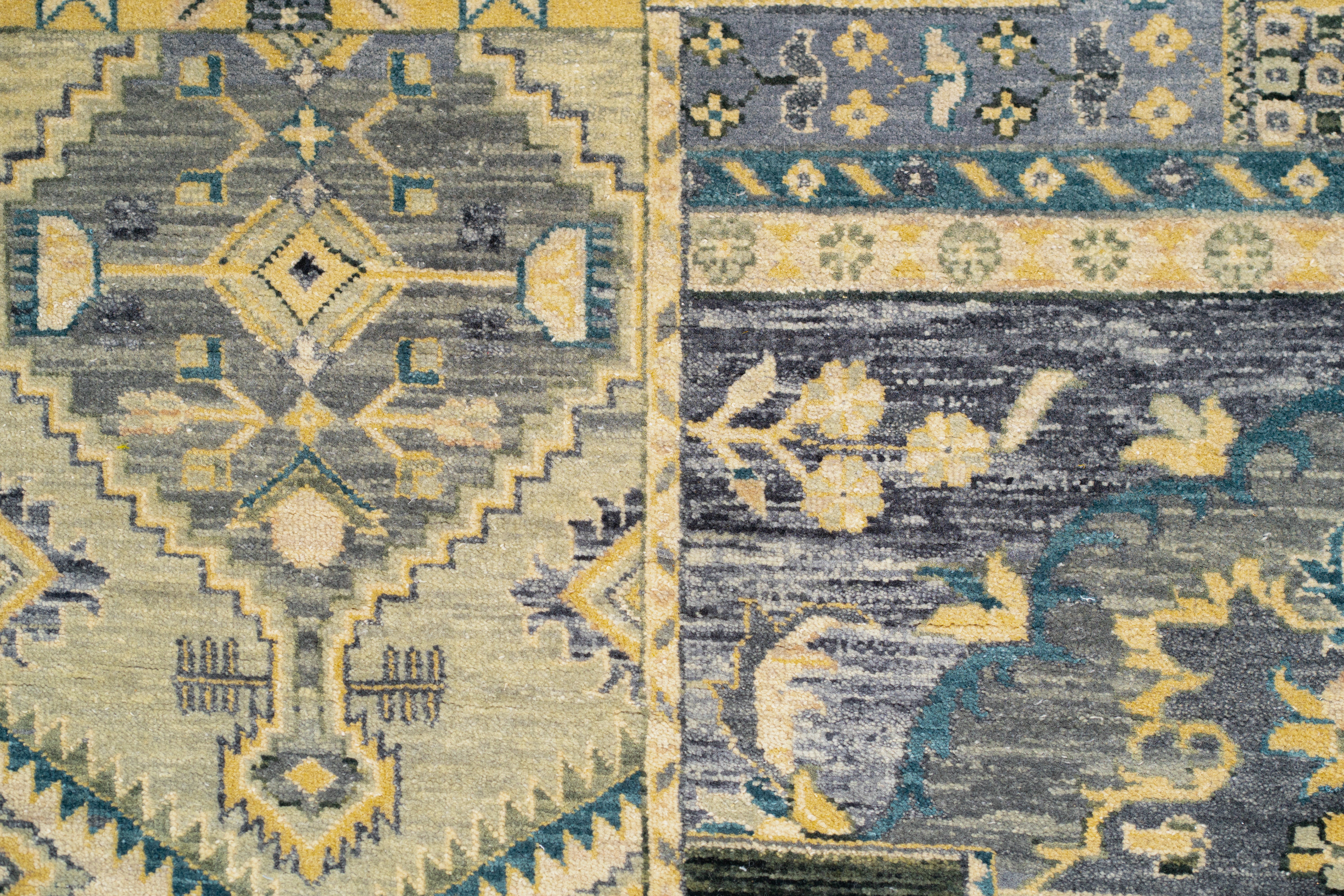 Handknotted Modern Carpet DIA- 1794