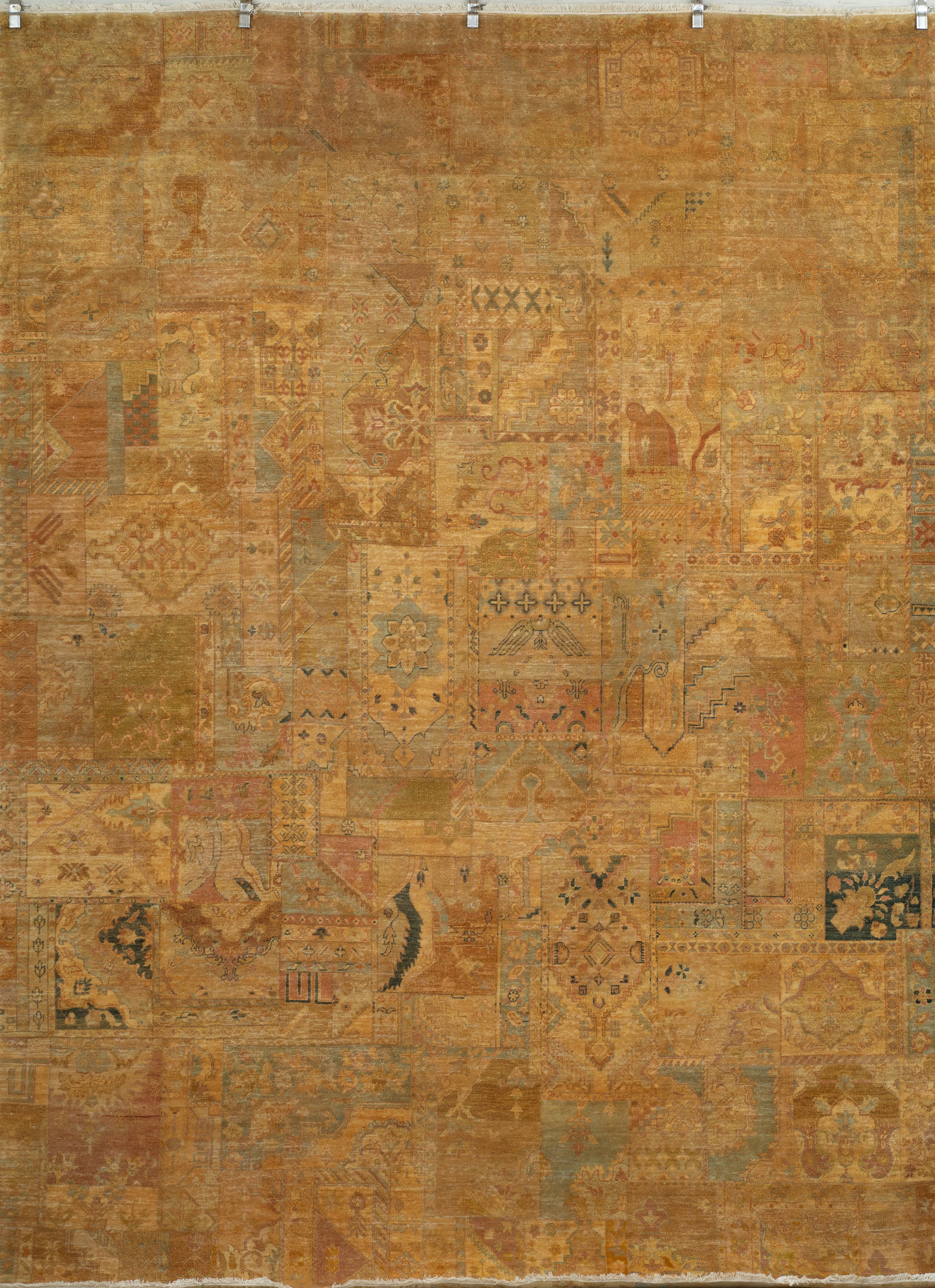 Handknotted Modern Carpet DIA- 4047 PATCH