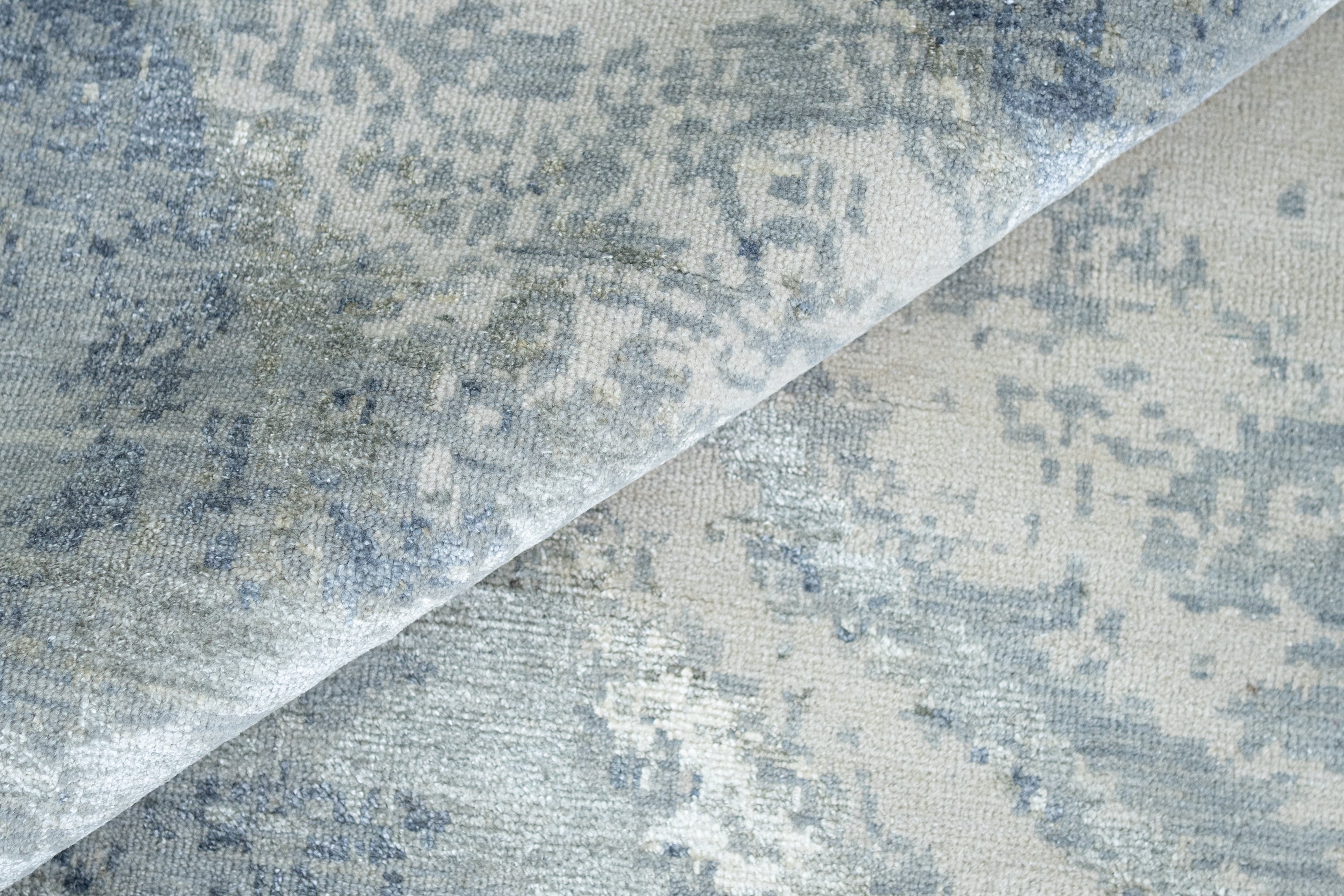 Abstract Design Handknotted Carpet DIA- 970 GALAXY 22