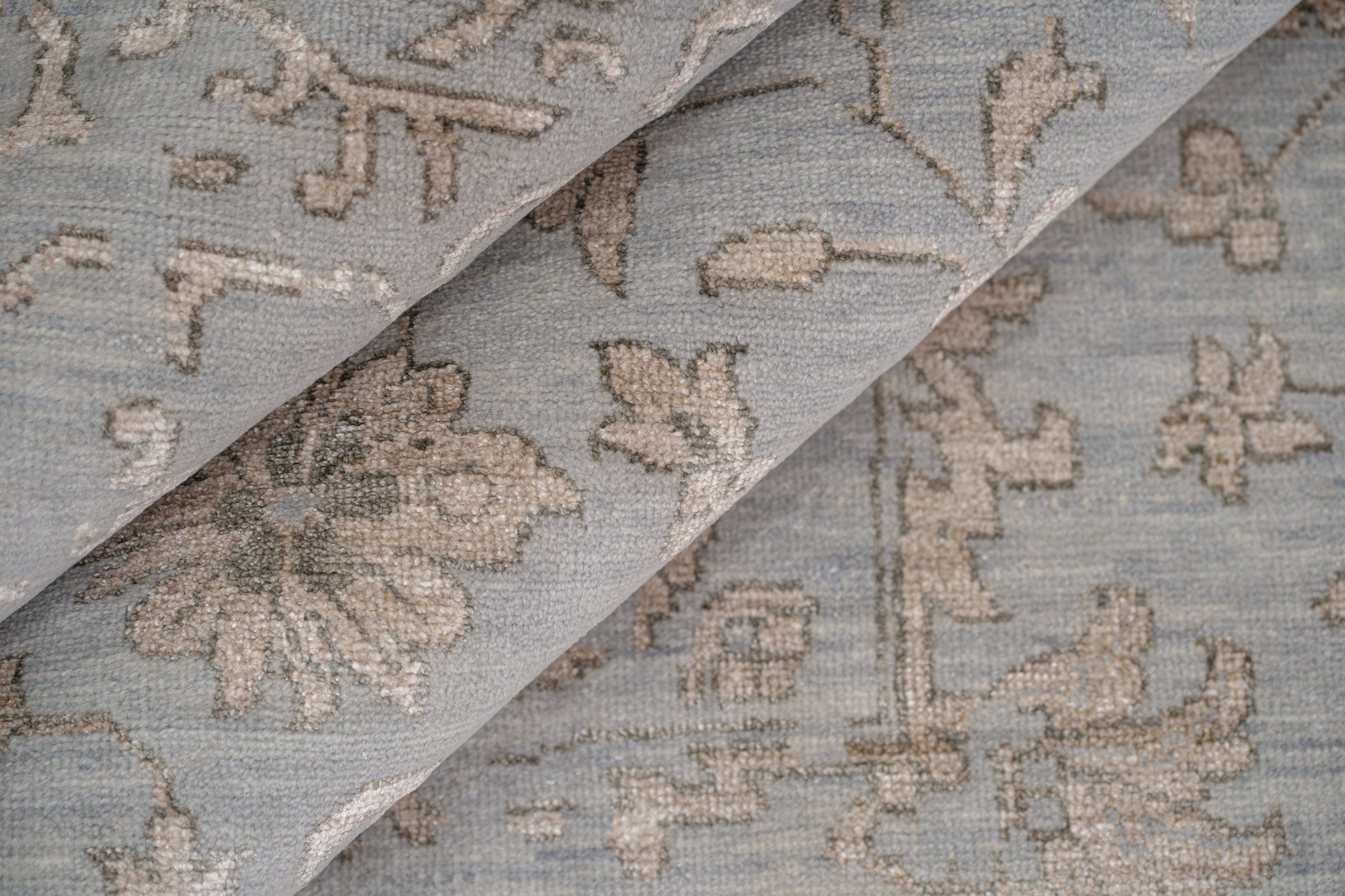 Handknotted Modern Carpet DIA- 972 SERAPI