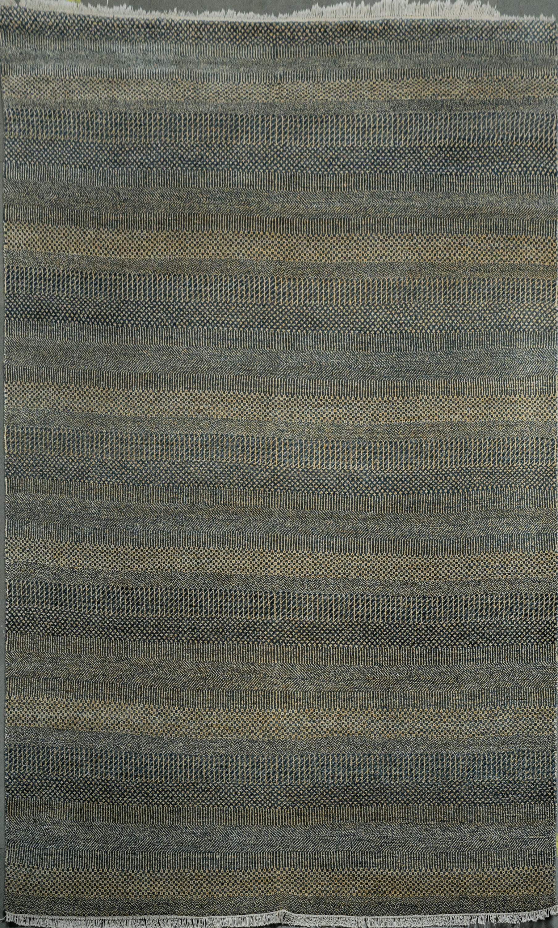 Handknotted Carpet DIA- 1560