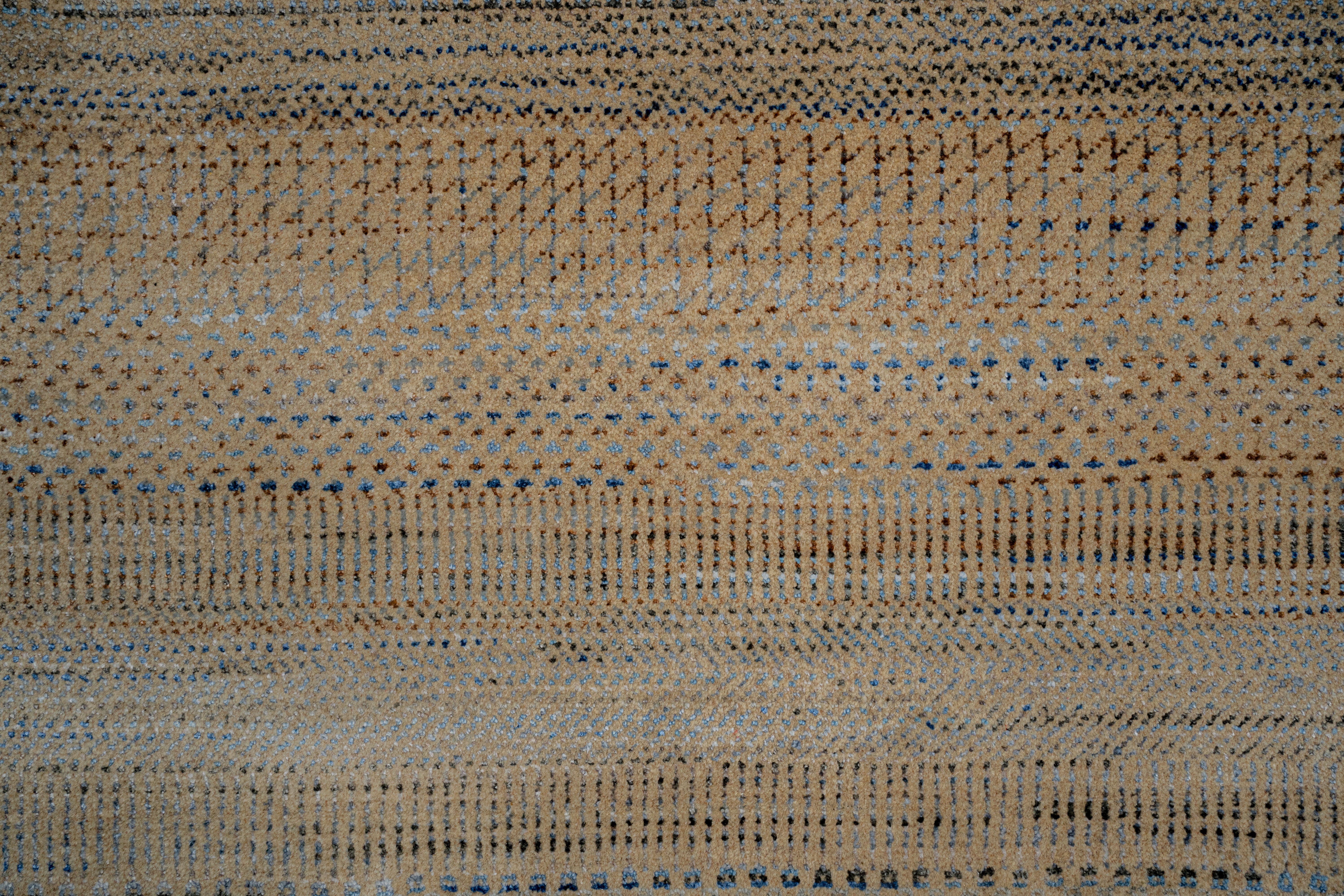 Handknotted Carpet DIA- 1542