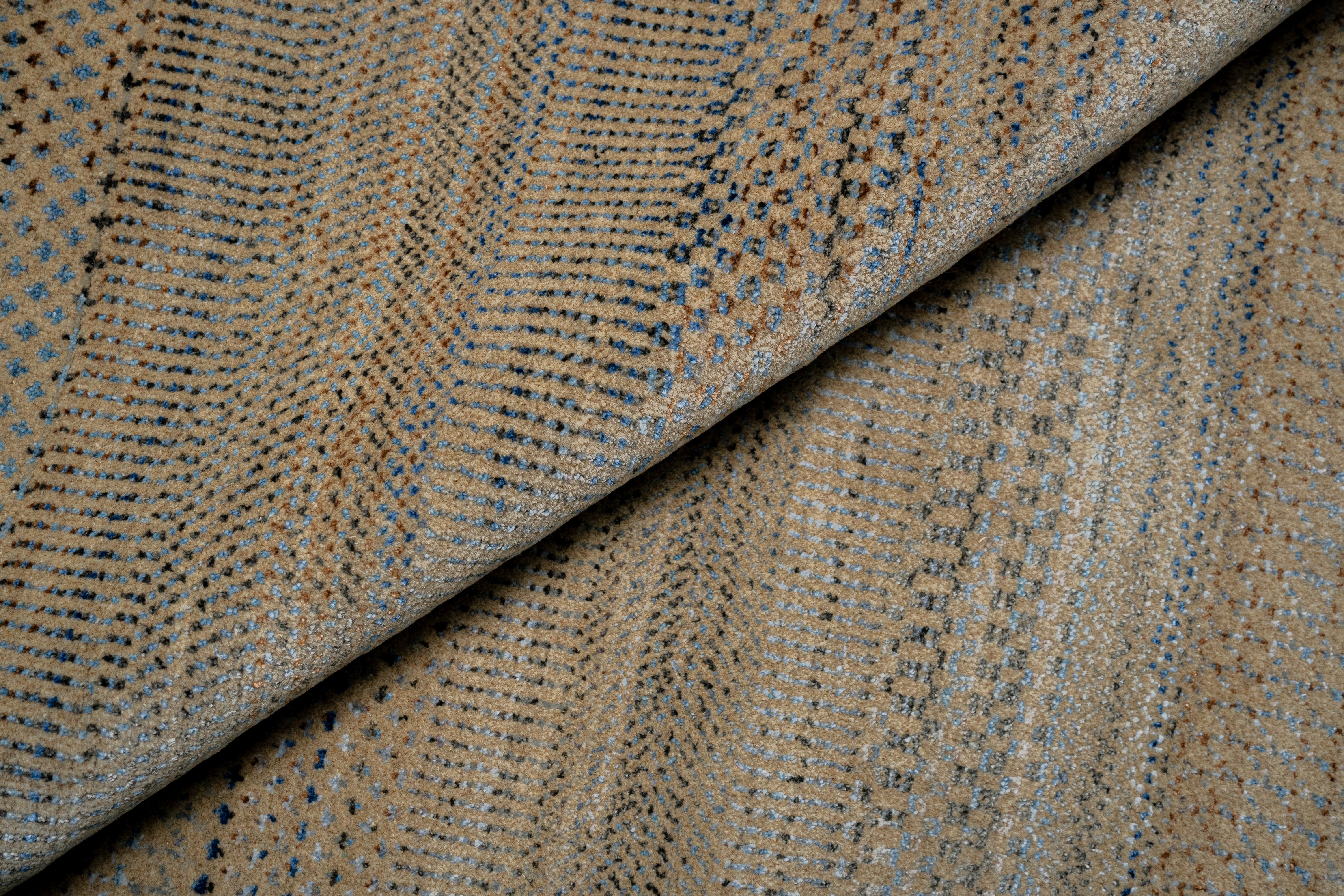 Handknotted Carpet DIA- 1542