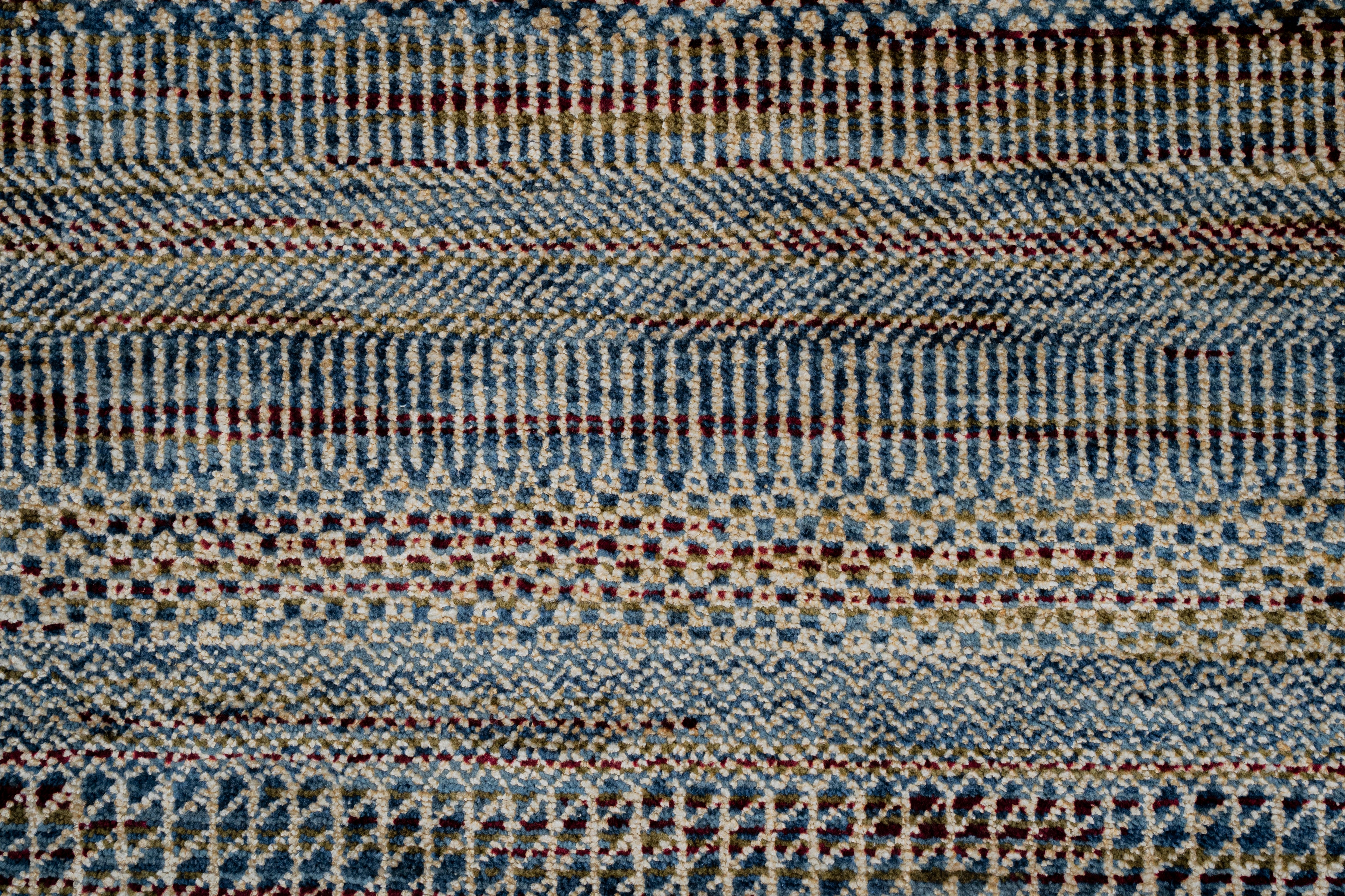 Handknotted Carpet DIA- 3071