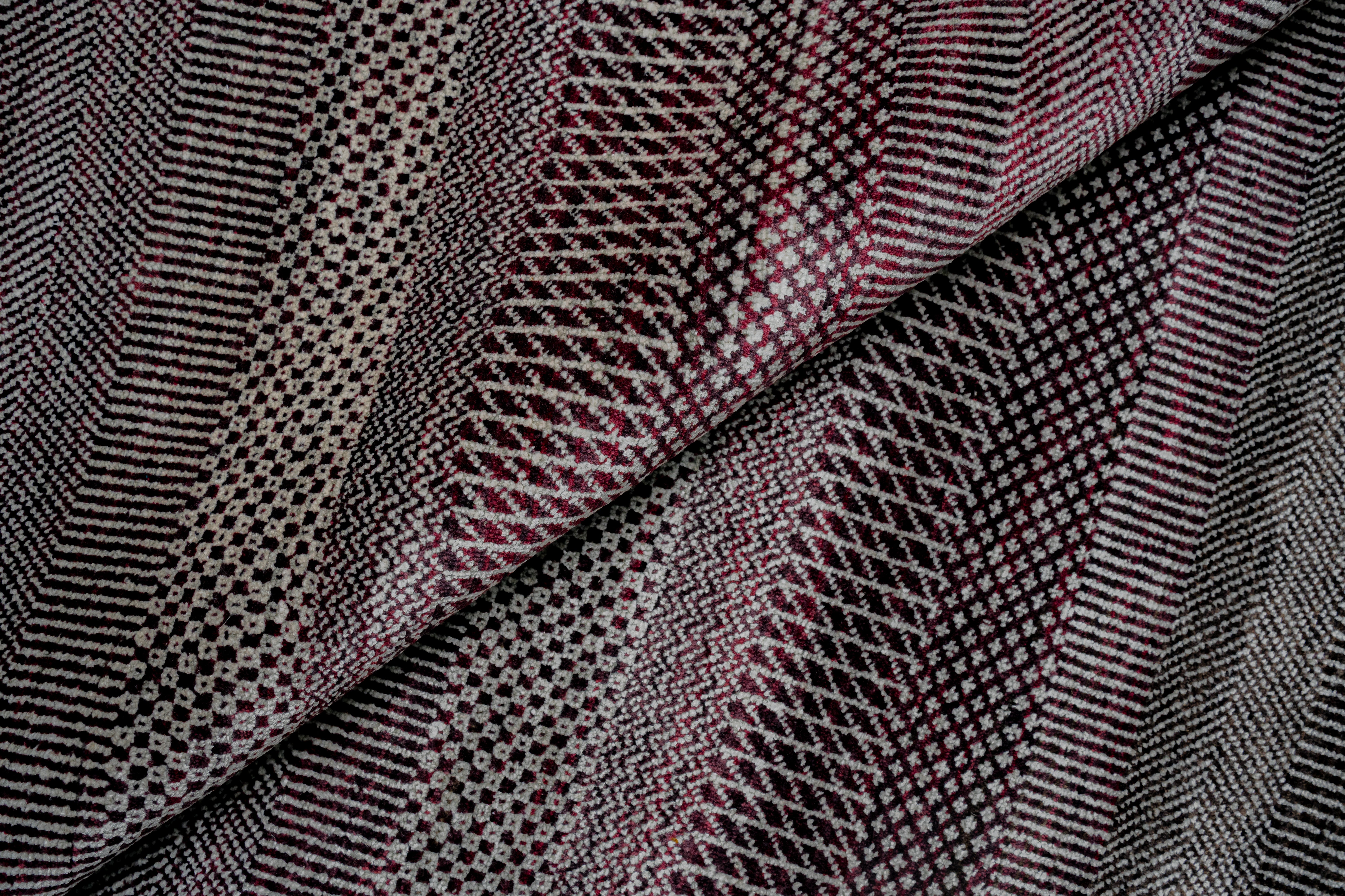 Handknotted Carpet DIA- 526 MCN