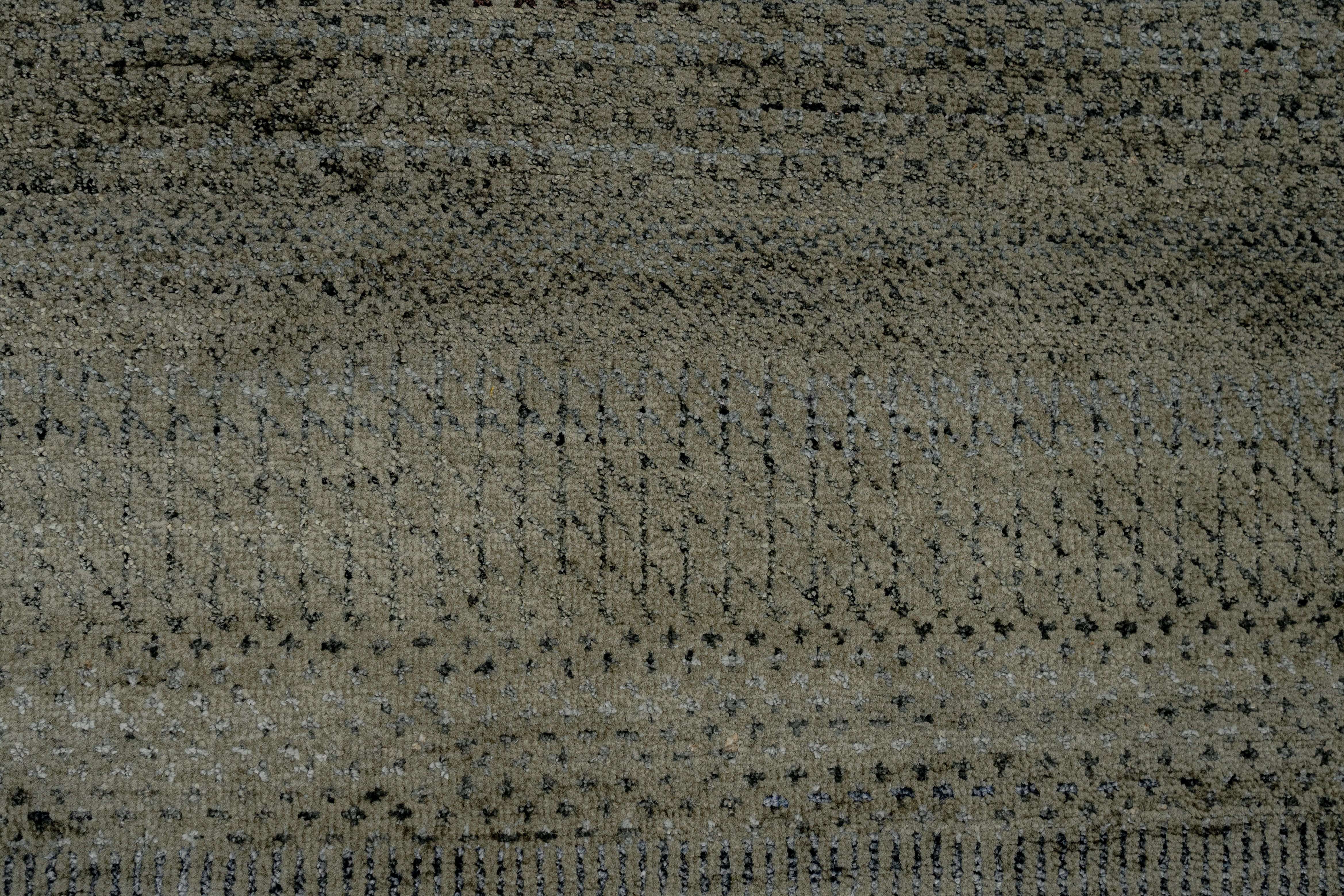 Handknotted Carpet DIA- 880 MCN