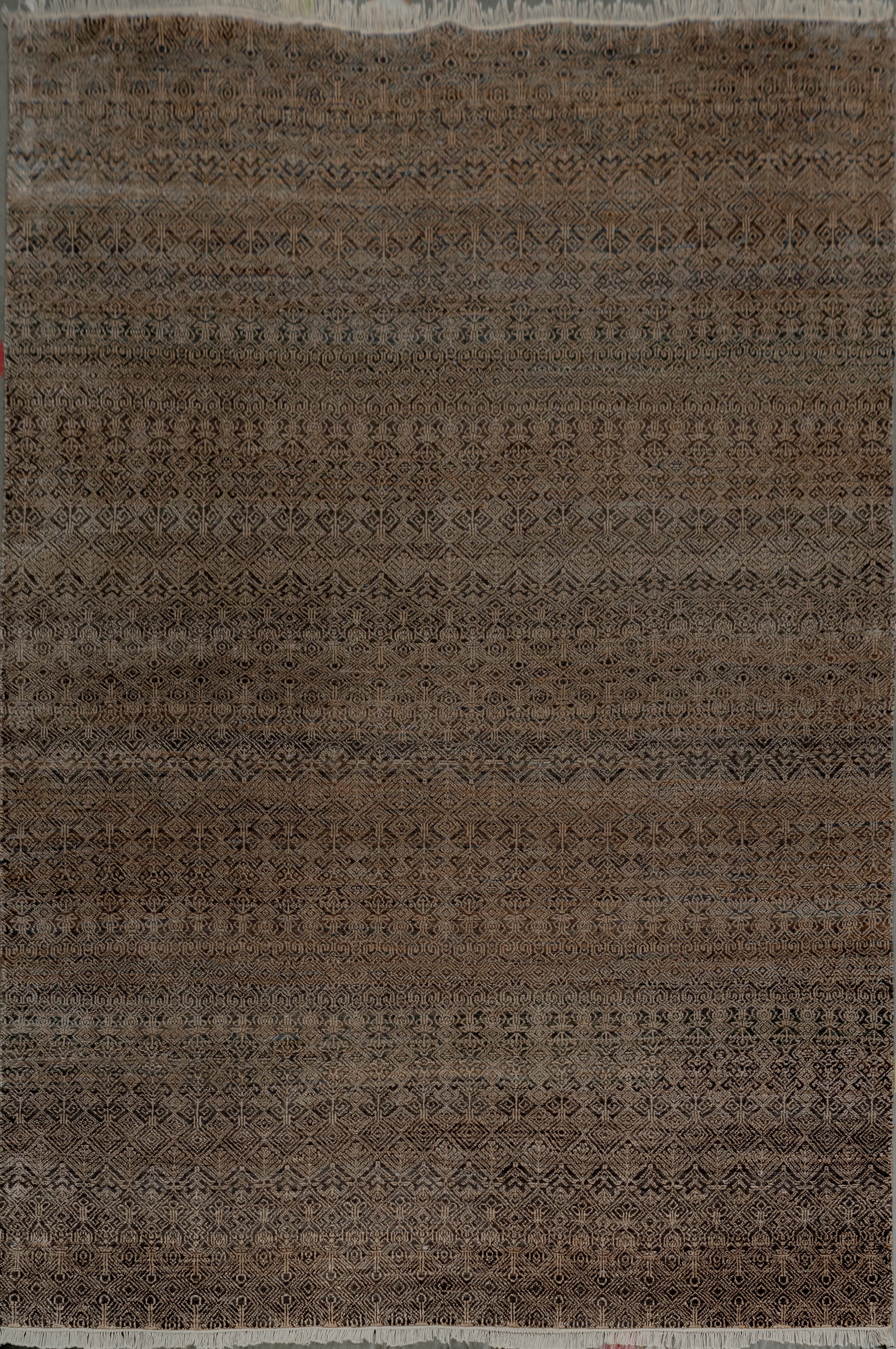 Handknotted Carpet DIA- 1571