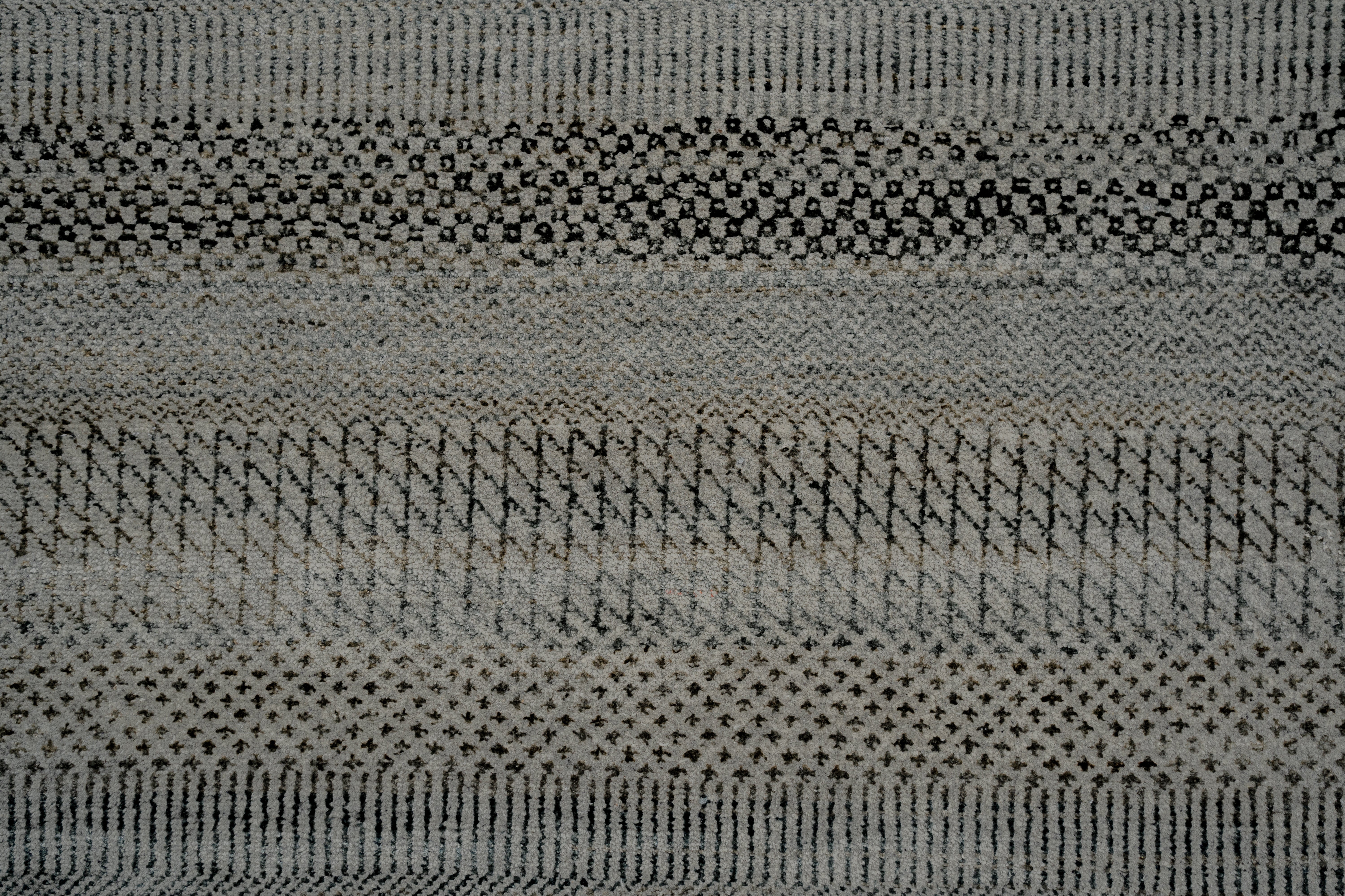 Handknotted Carpet DIA- 2242