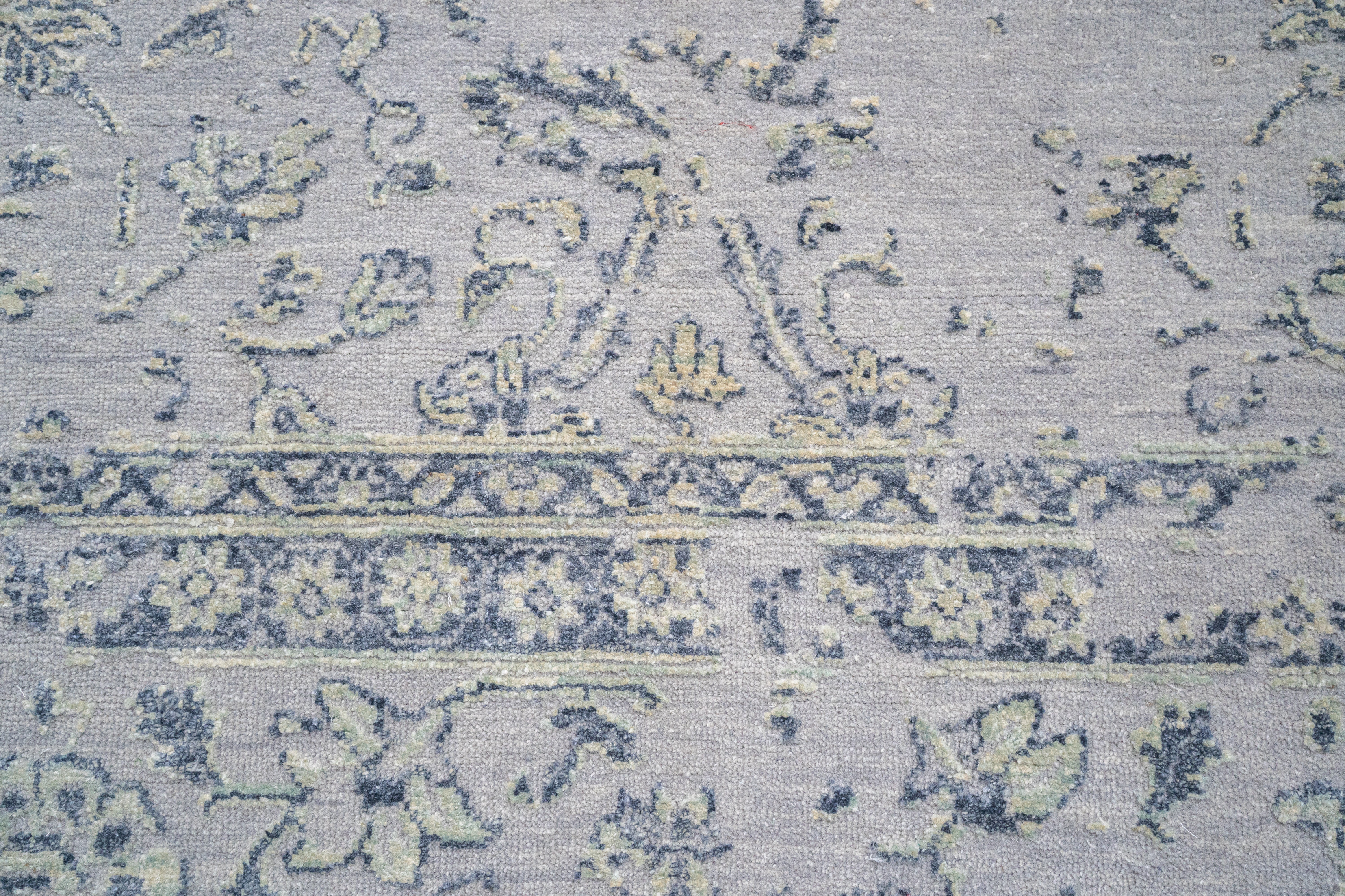 Modern Erased Handknotted Carpet DIA - 0014 M29 Philippine Silver, Independence & Silver Foil