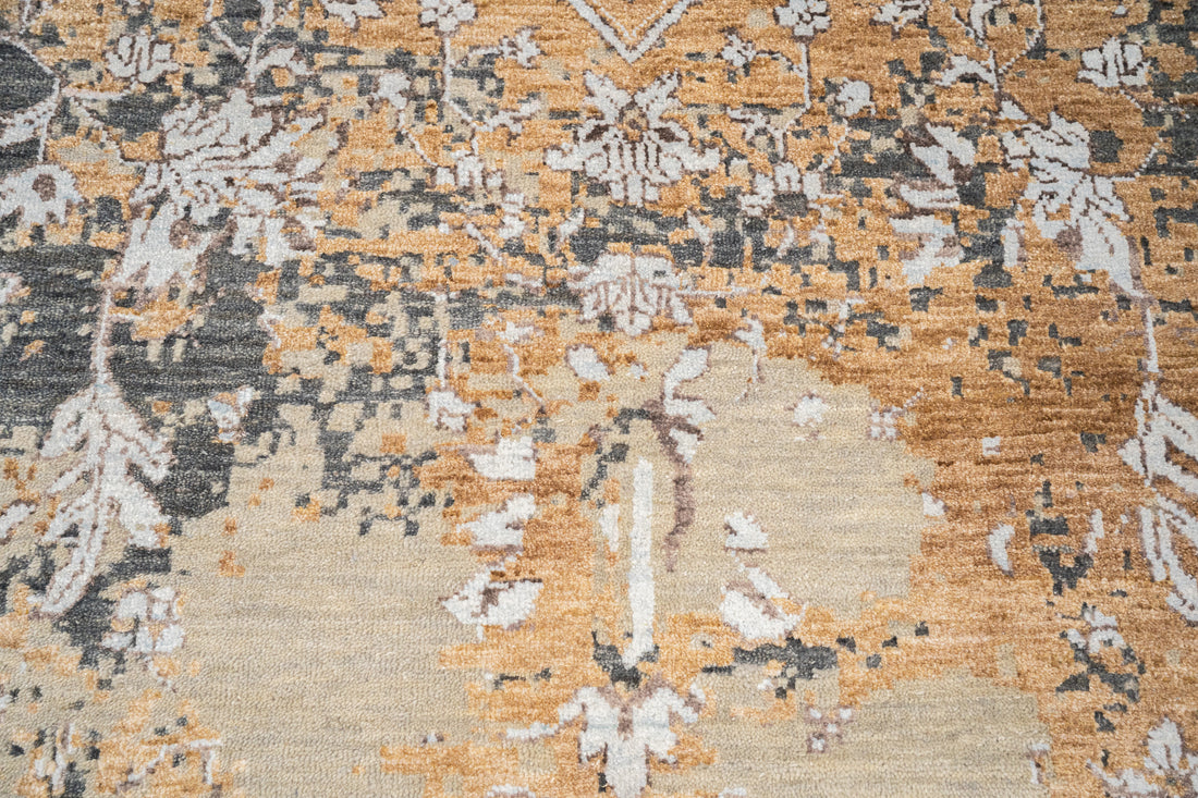 Handknotted Carpet DIA: 023 SERAPI, Dark Vanilla, Dim Gray & Deer