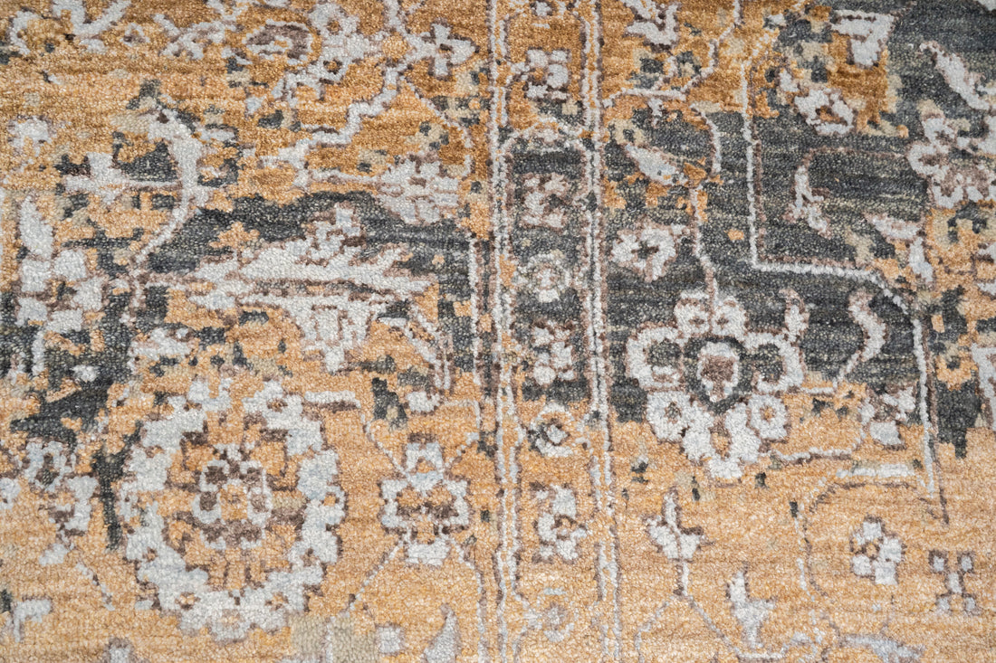 Handknotted Carpet DIA: 023 SERAPI, Dark Vanilla, Dim Gray & Deer