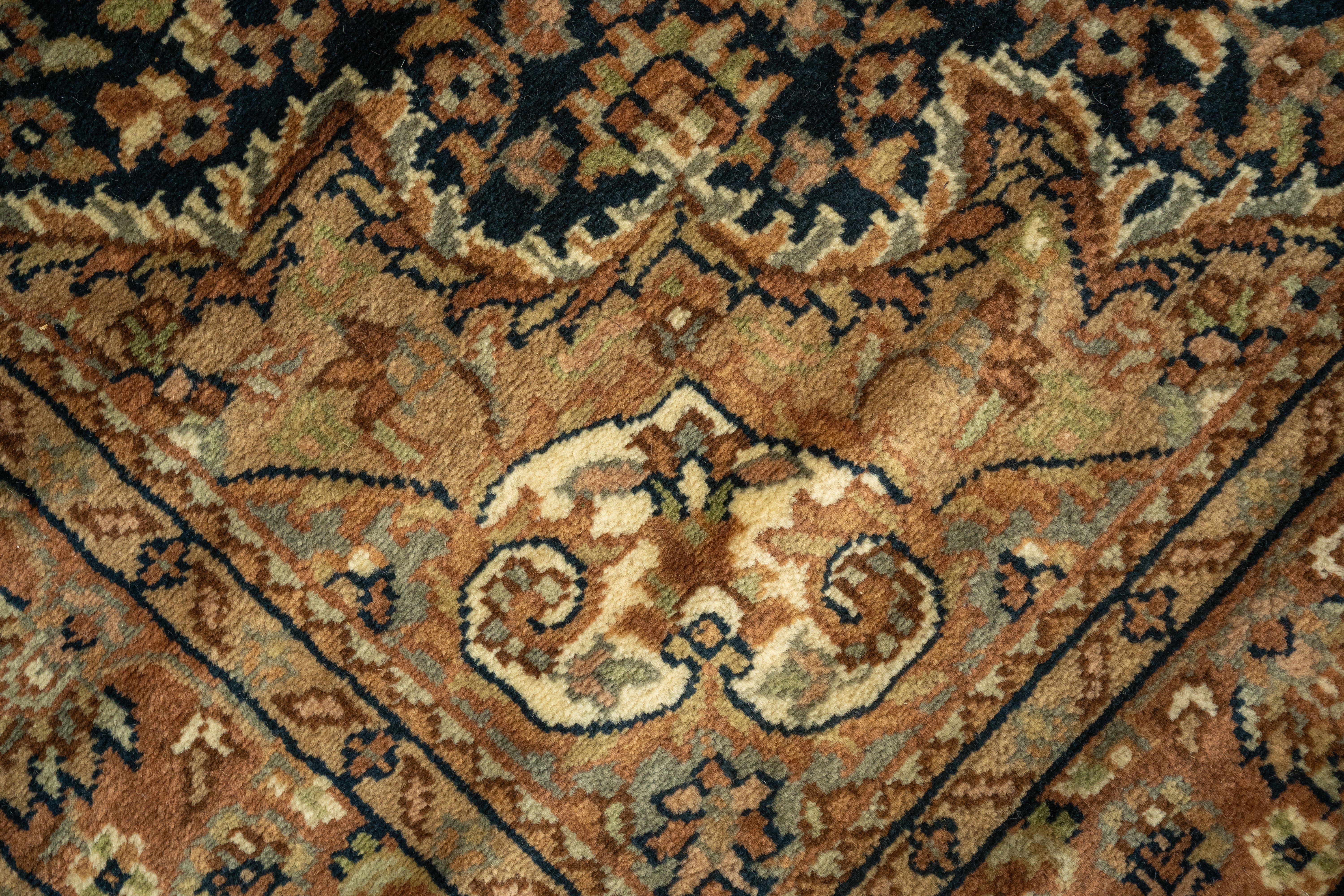 Handknotted Modern Carpet DIA- 100